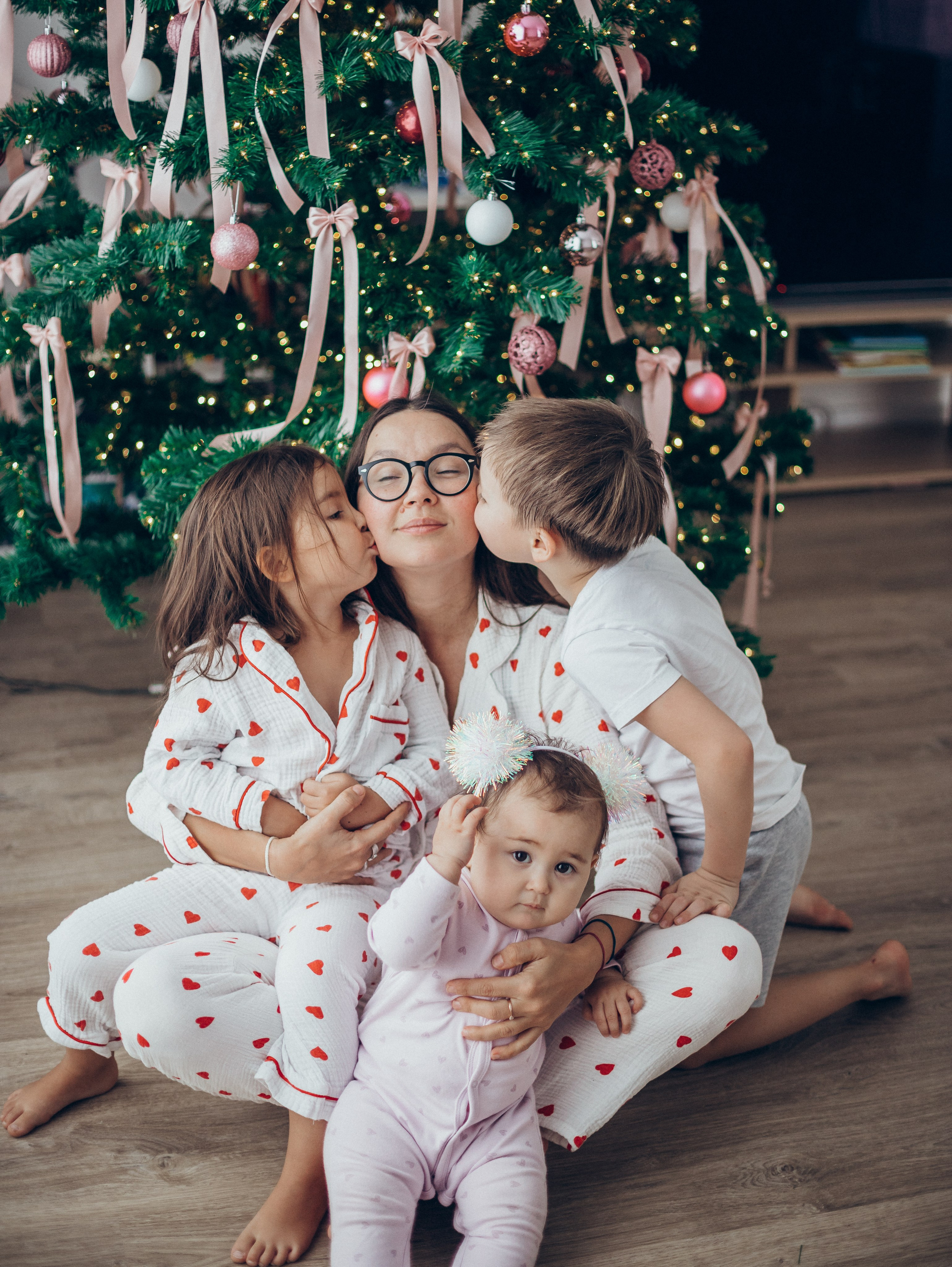 Искандер, Эльвира, Радмир, Камилла, Мия. Семейный фотограф новорожденных УФА Гульнара Зиновьева