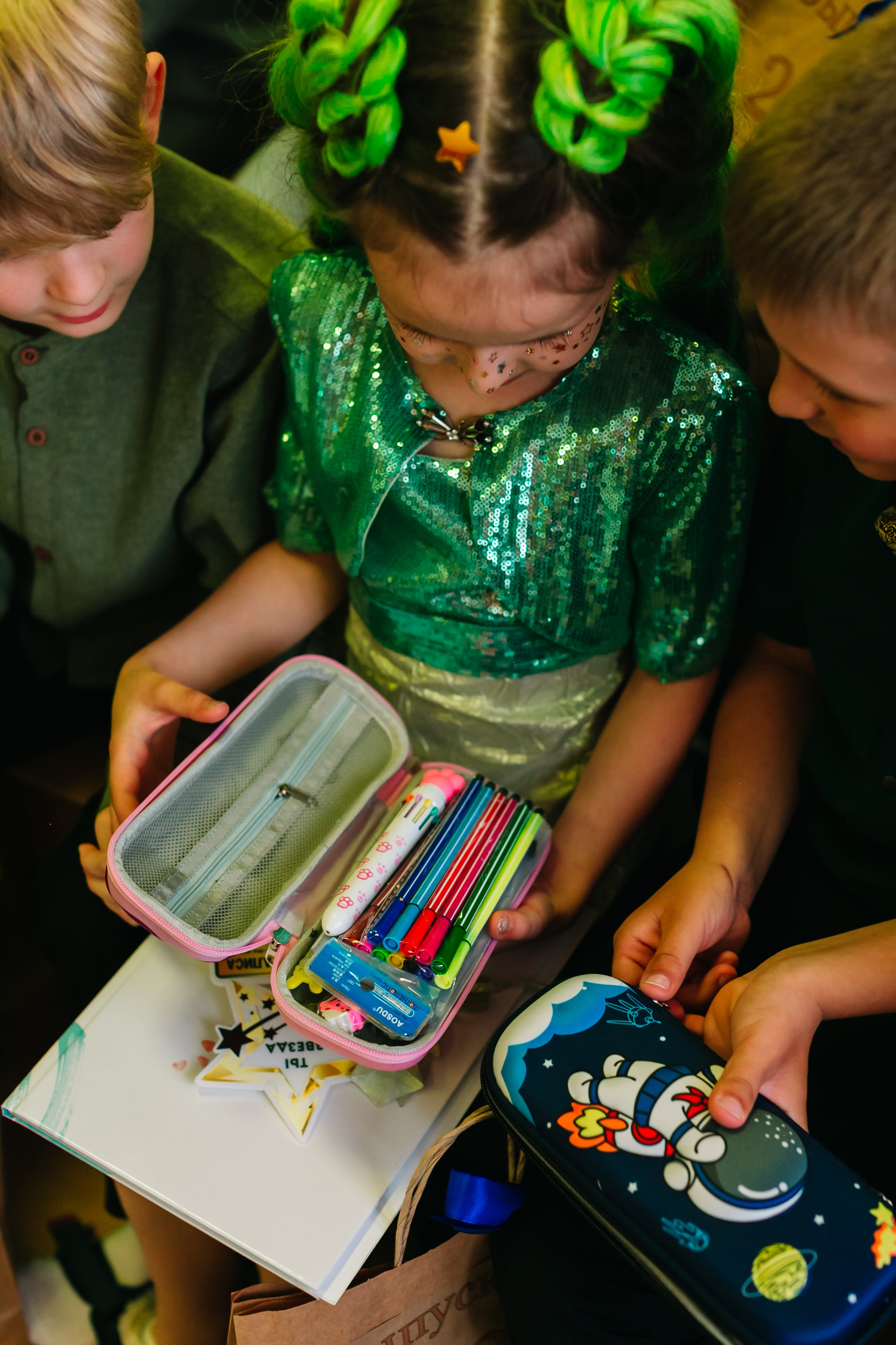 алёна малахова фотограф новосибирск семейный детский домашняя фотосессия в новосибирске день рождения репортажная съёмка фотосессия с лошадьми на конюшне деревня алтай  на природе фотосессия в детском саду мама и сын предложение руки и сердца идея  помолвка фотосессия берег закат детский день рождения годик торт аниматор лофт игровая продолжение следует prodoljenie_sleduet_  корпоратив тимбилдинг первоклашка линейка 
