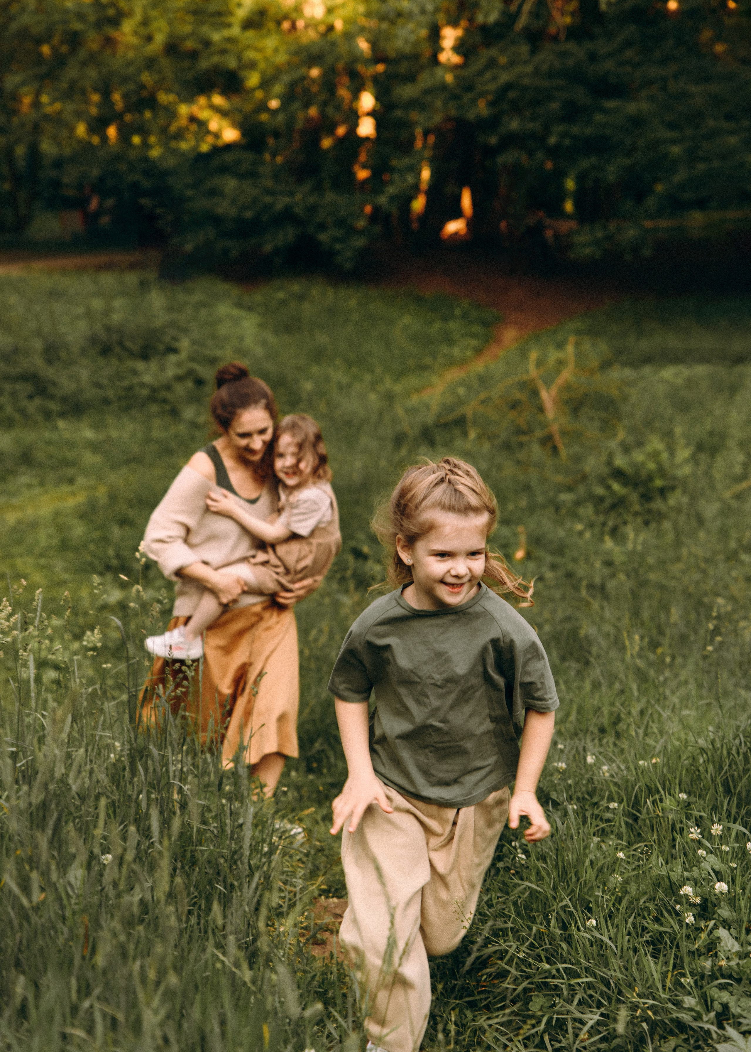 Галя, Варя, Аврора. Семейный фотограф В Москве Александра Дейкун