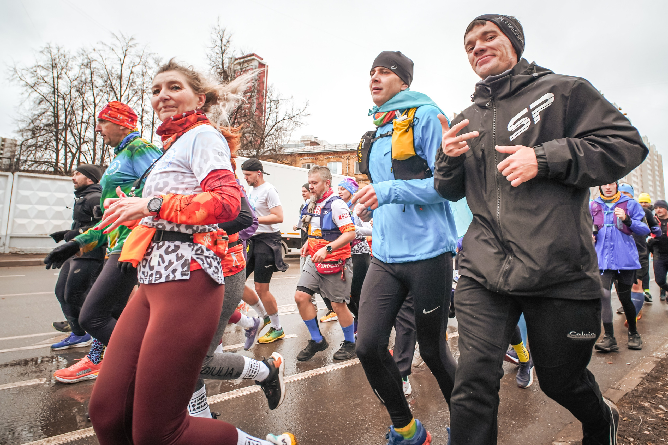 #марафонудома #яuzarun 2024 2-я петля, группа 6:30. Роман Капилюшов. Бег. Фото. Видео. г. Люберцы