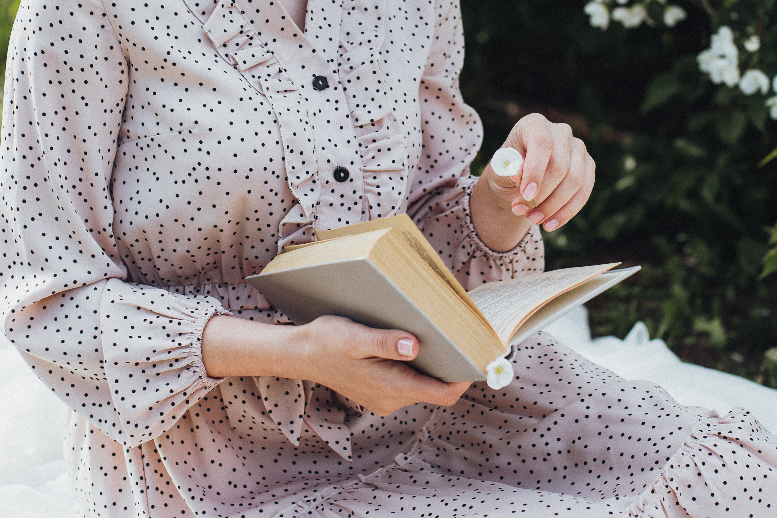 Яблони в цвету. Ирина Квасова | Фотограф в стиле VOGUE | Тюмень