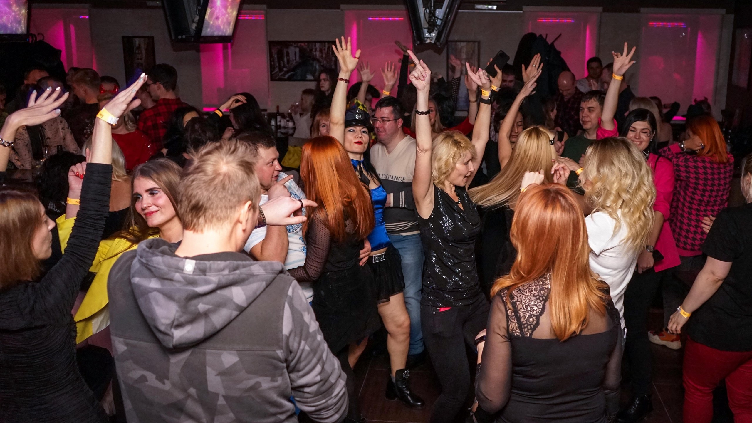 Фандец. Хеллоуиновская клубная вечеринка | 13.11.21. Галерея Фантим