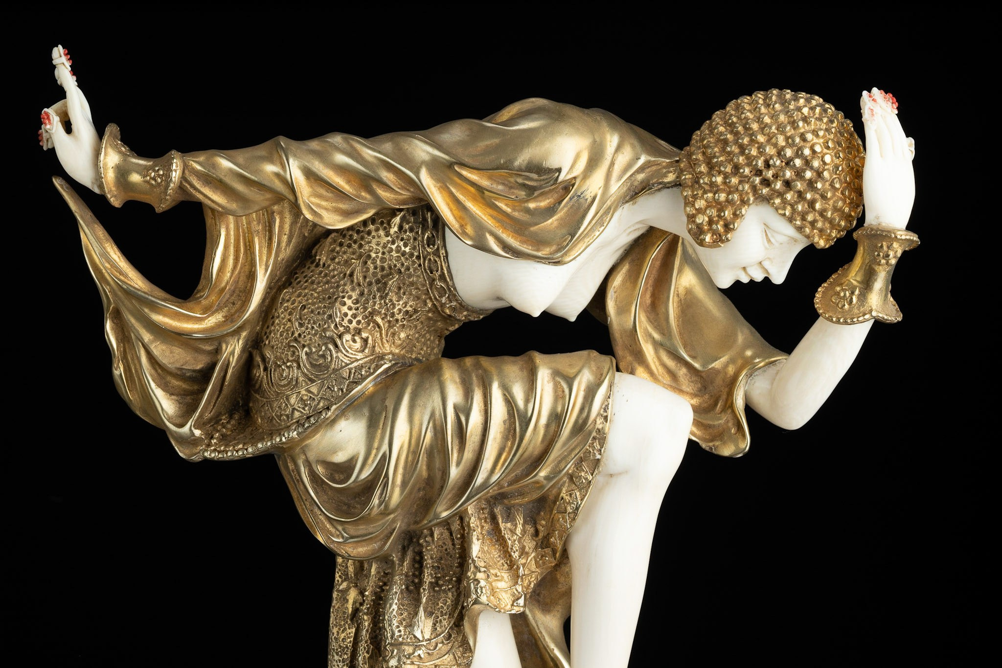 Chiparus sculpture - photographer Andrey Dunin