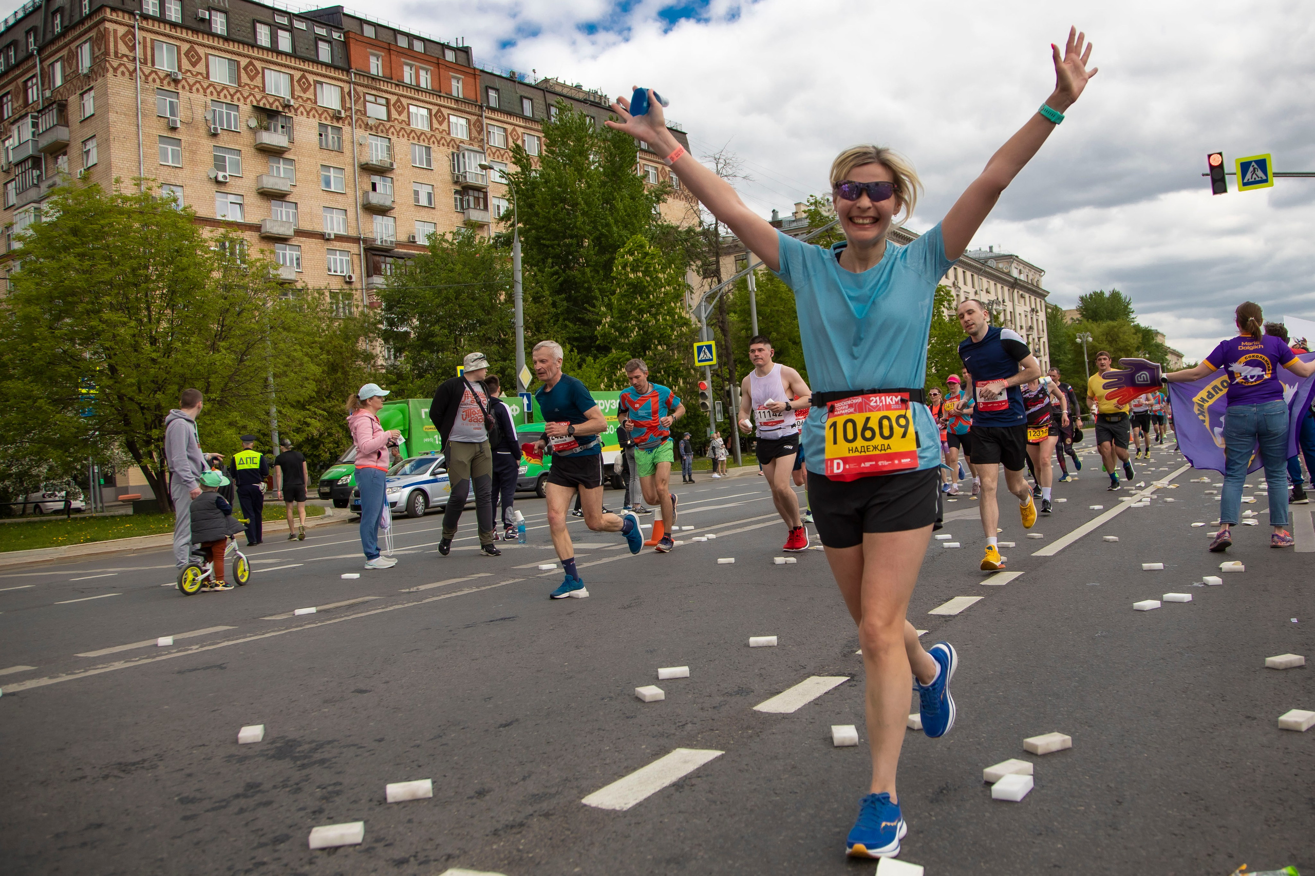 Московский полумарафон, 14 мая 2023 года. Фотограф Сергей Ловкий