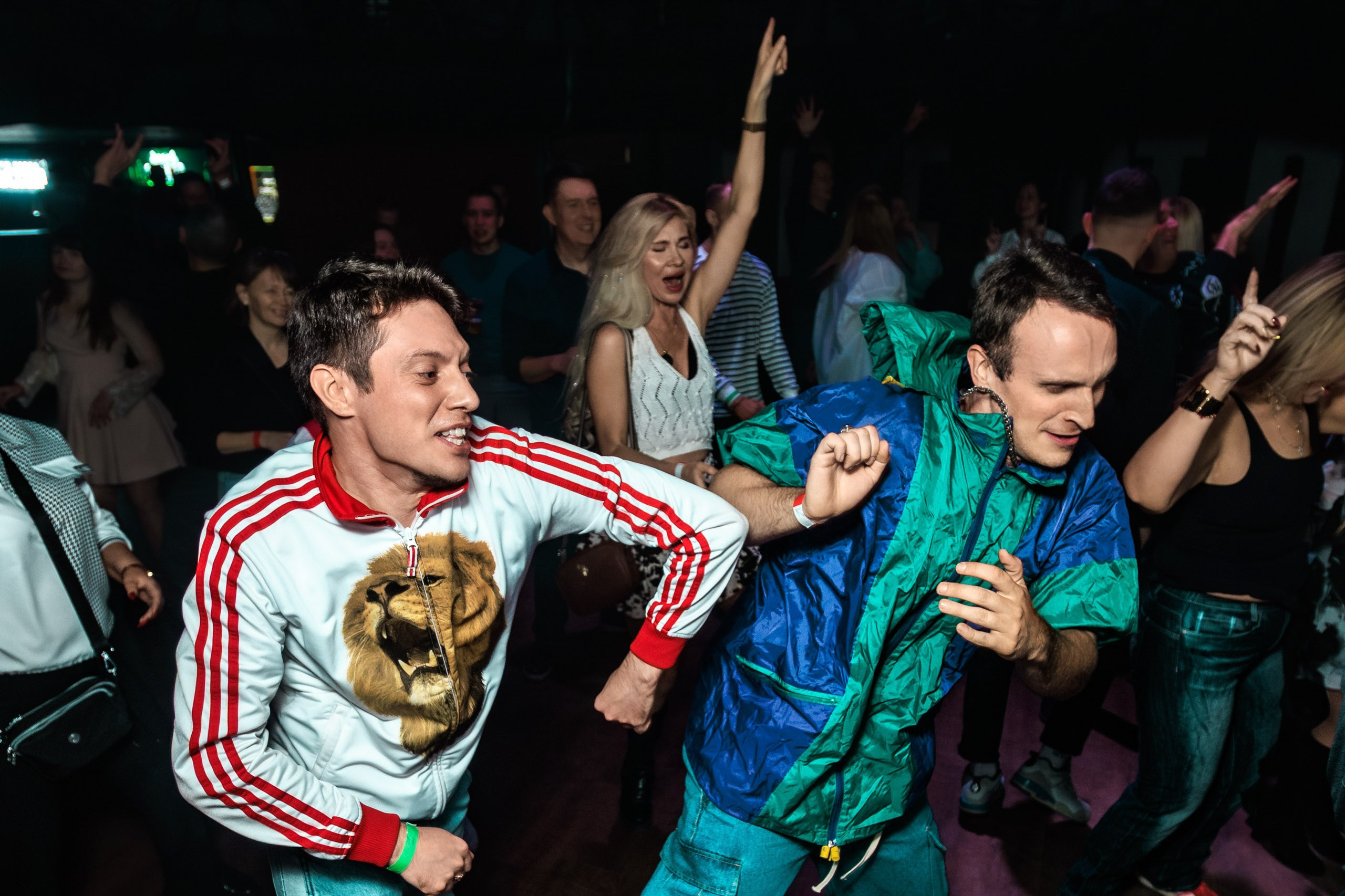 Юность. Репортажный фотограф Екатеринбург | Яркий, качественный репортаж | Концерты, клубы, репортаж, праздники, корпоративы
