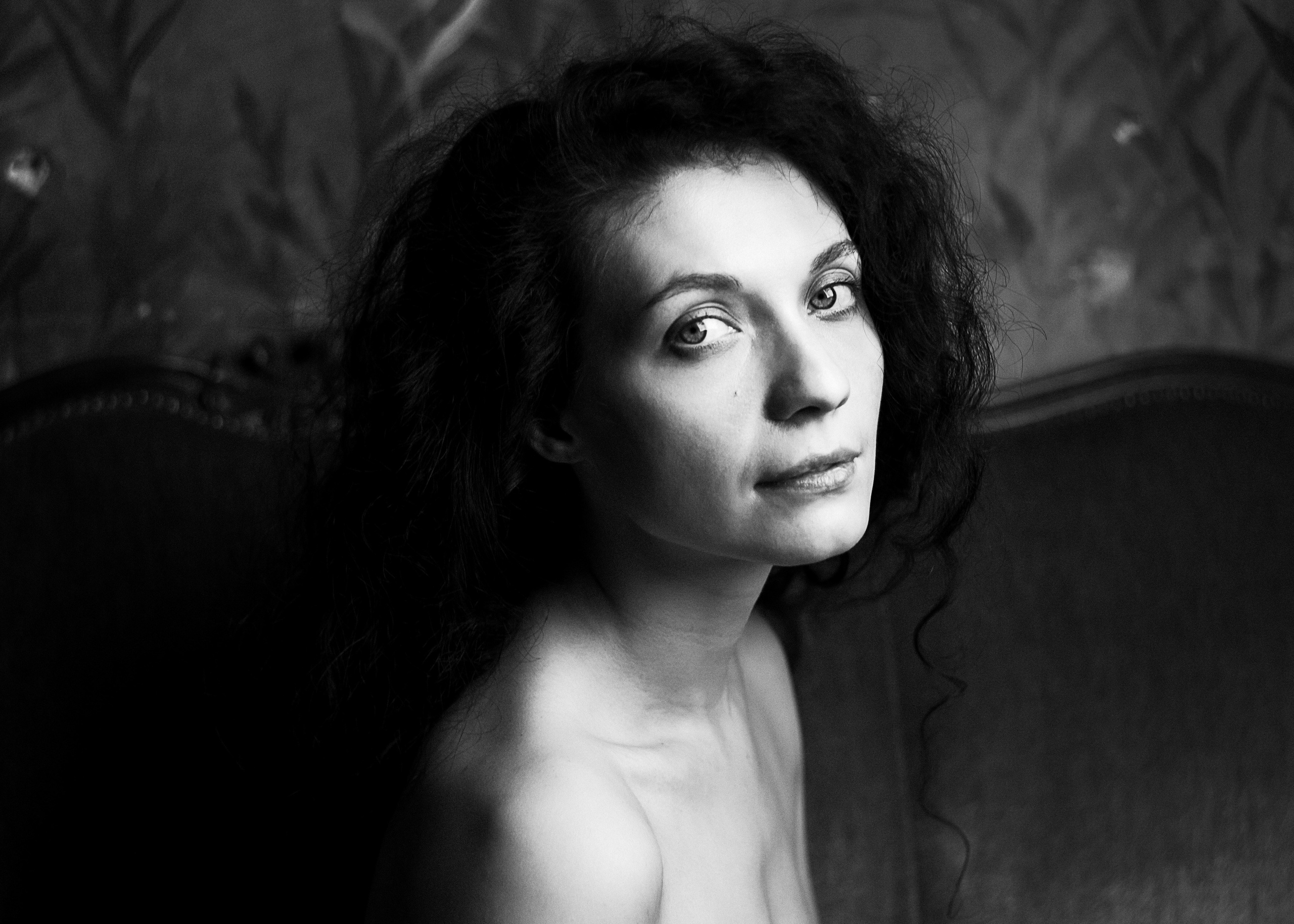 В цветах (18+). Фотограф в Москве Лера Юдина