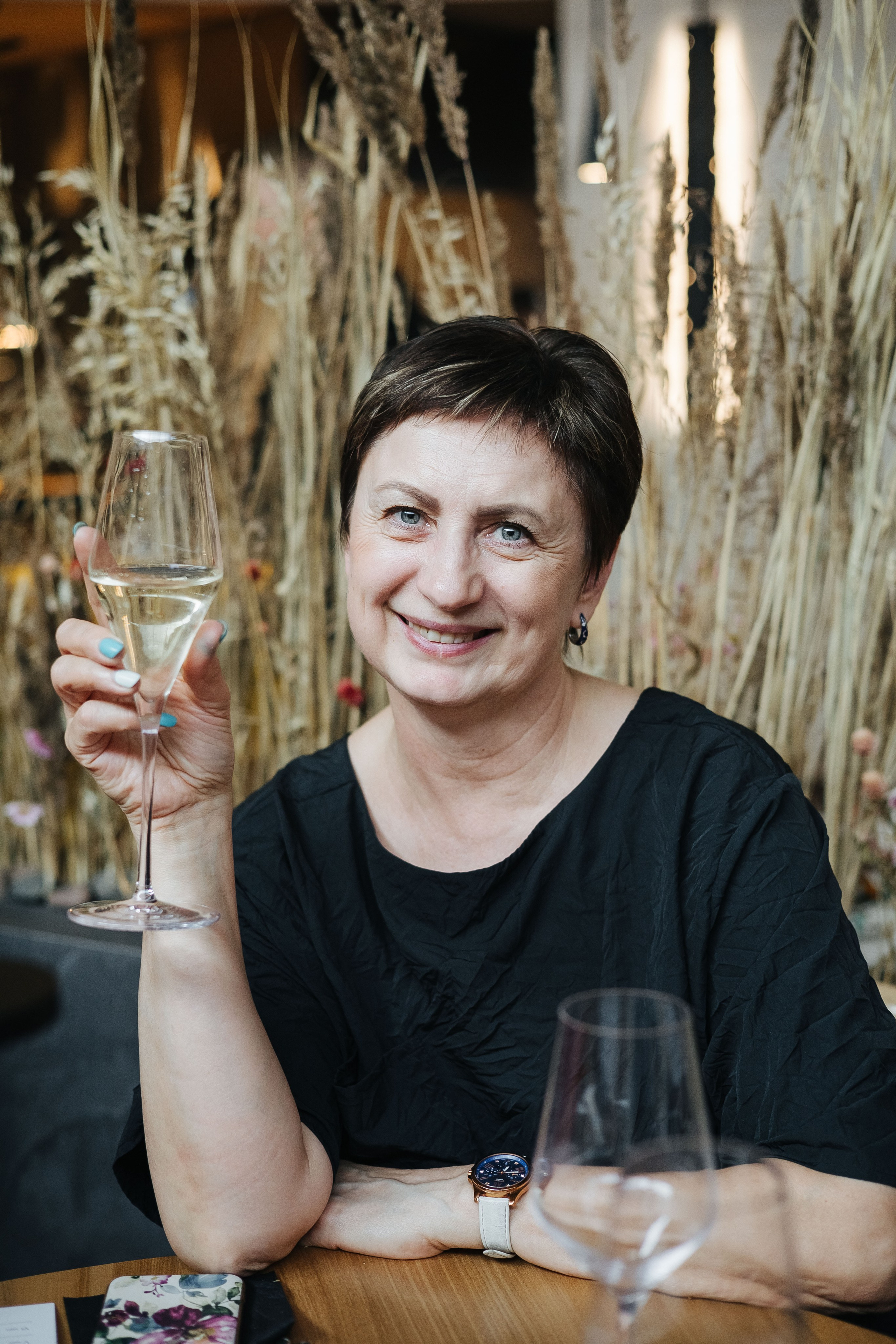 Презентация открытия магазина женской одежды GLVR в ресторане Fresco. Фотограф в Красноярске Надежда Воскресенская