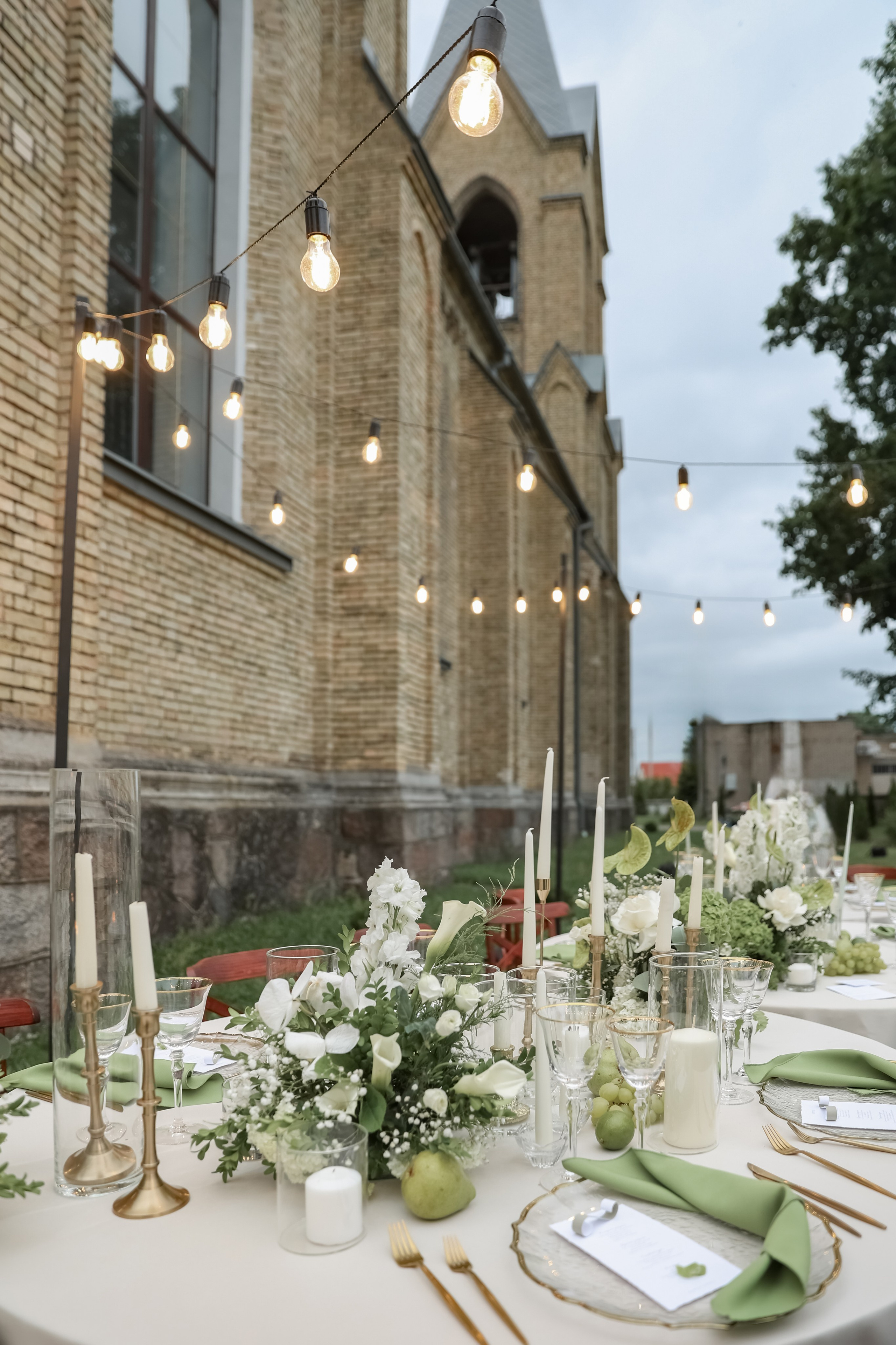 Кирилл и Виктория. Свадебные фотограф и видеограф в Минске Голдосовы Марина и Вадим
