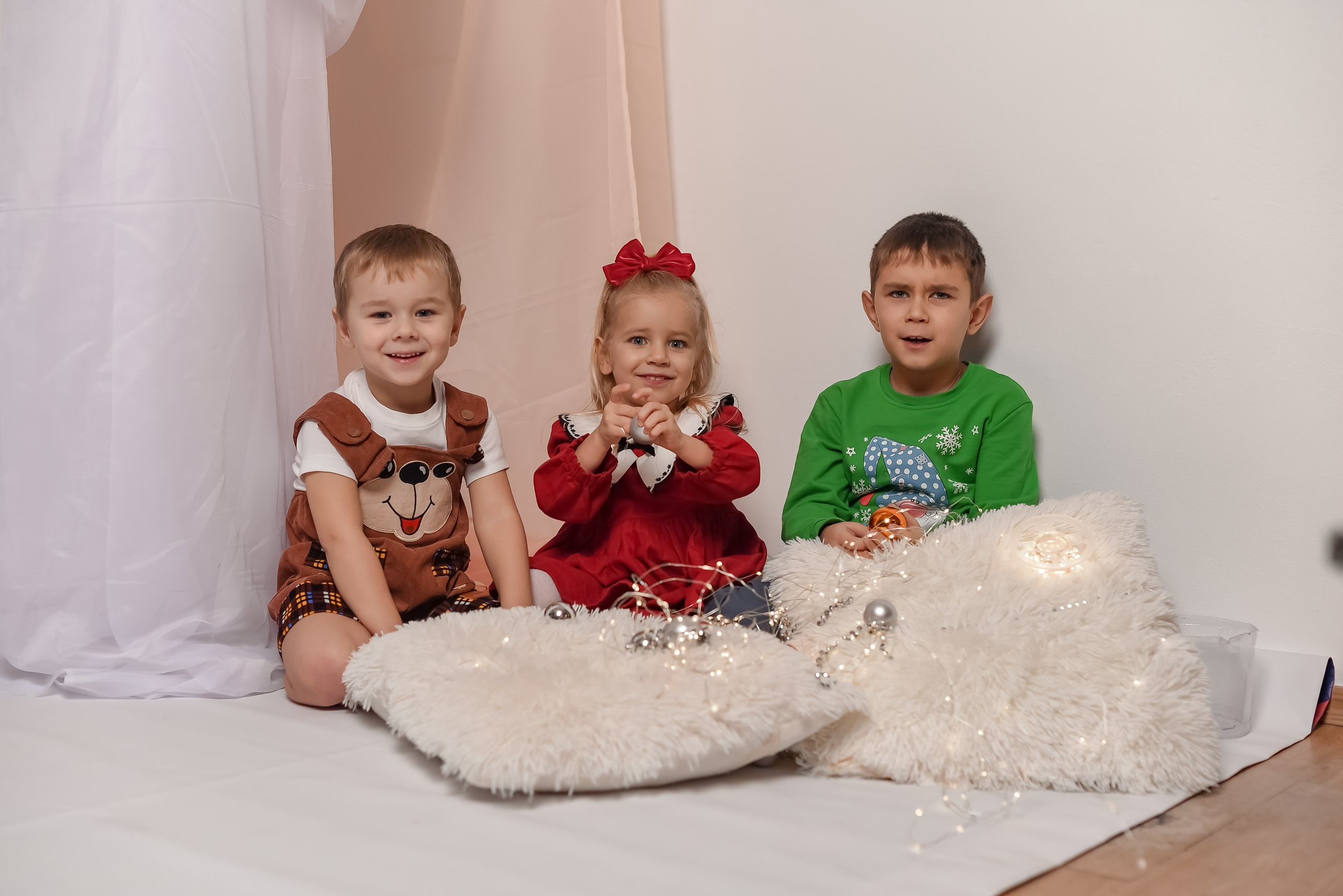 Новогодняя семейная фотосессия 2026 г. Фотограф Тула творческие фотосессии недорого Ольга Ромашина