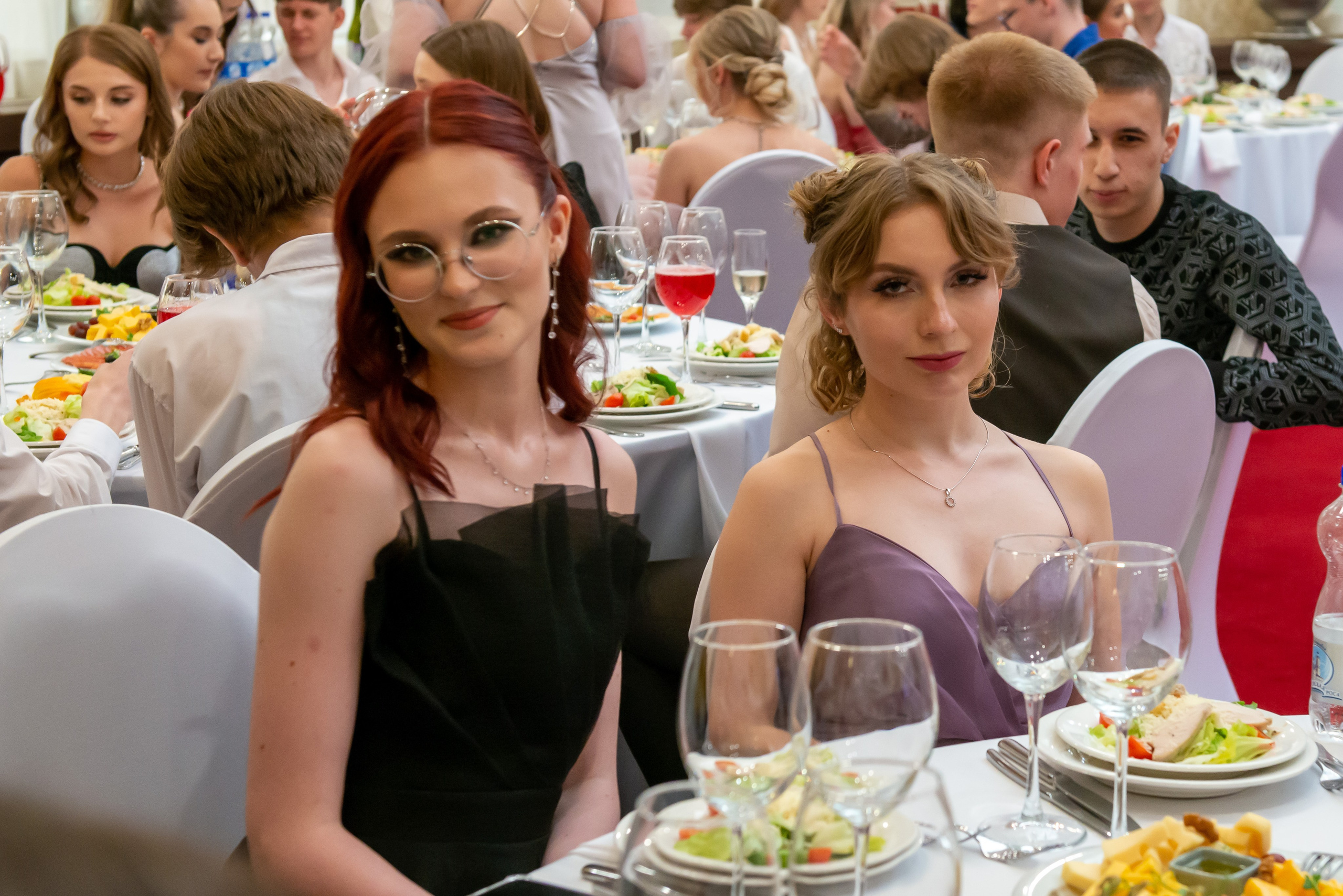 Выпускной вечер в гимназии № 37, ресторан La Ronde