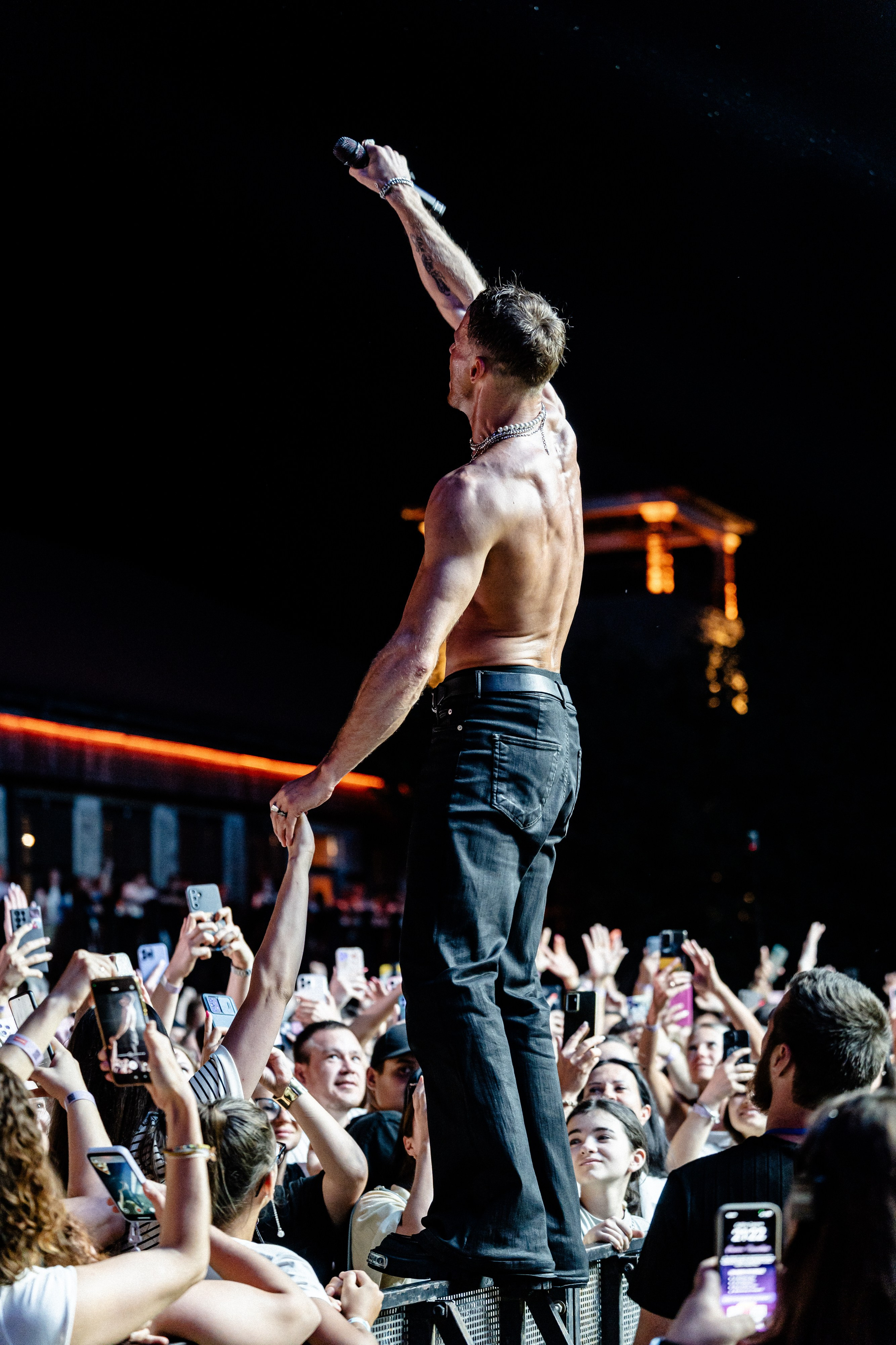 Лёша Свик • Банд’Эрос • Олег Майами • Filatov & Karas. Свадебный и репортажный, фуд фотограф в Новороссийске Евгений Александриди