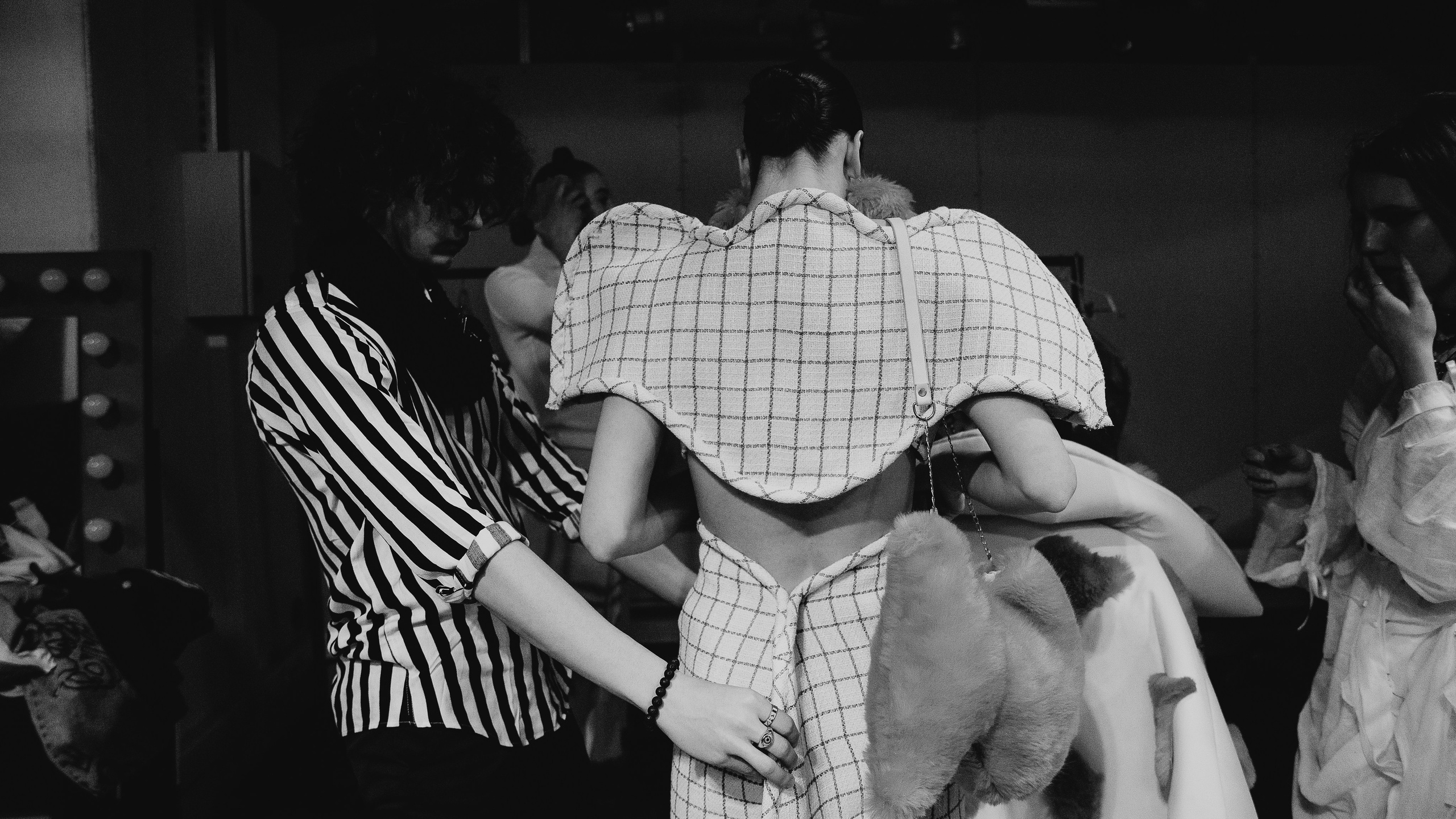 Бекстейдж показа «Новые Имена» собака.ru|ДЛТ. Портретный и репортажный фотограф в Санкт-Петербурге