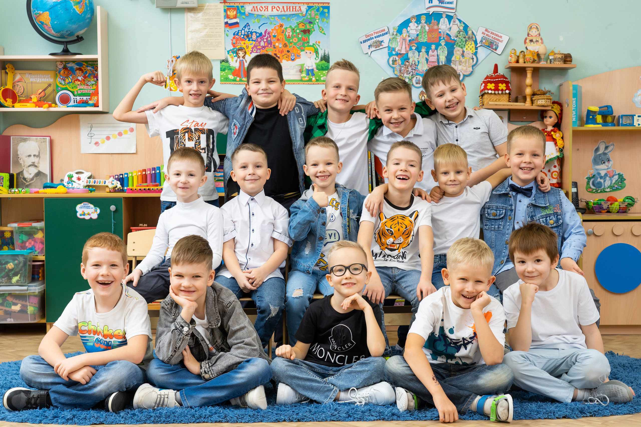 Фотографии, снятые в Д/С. Выпускные альбомы от Мамаевых, город Киров