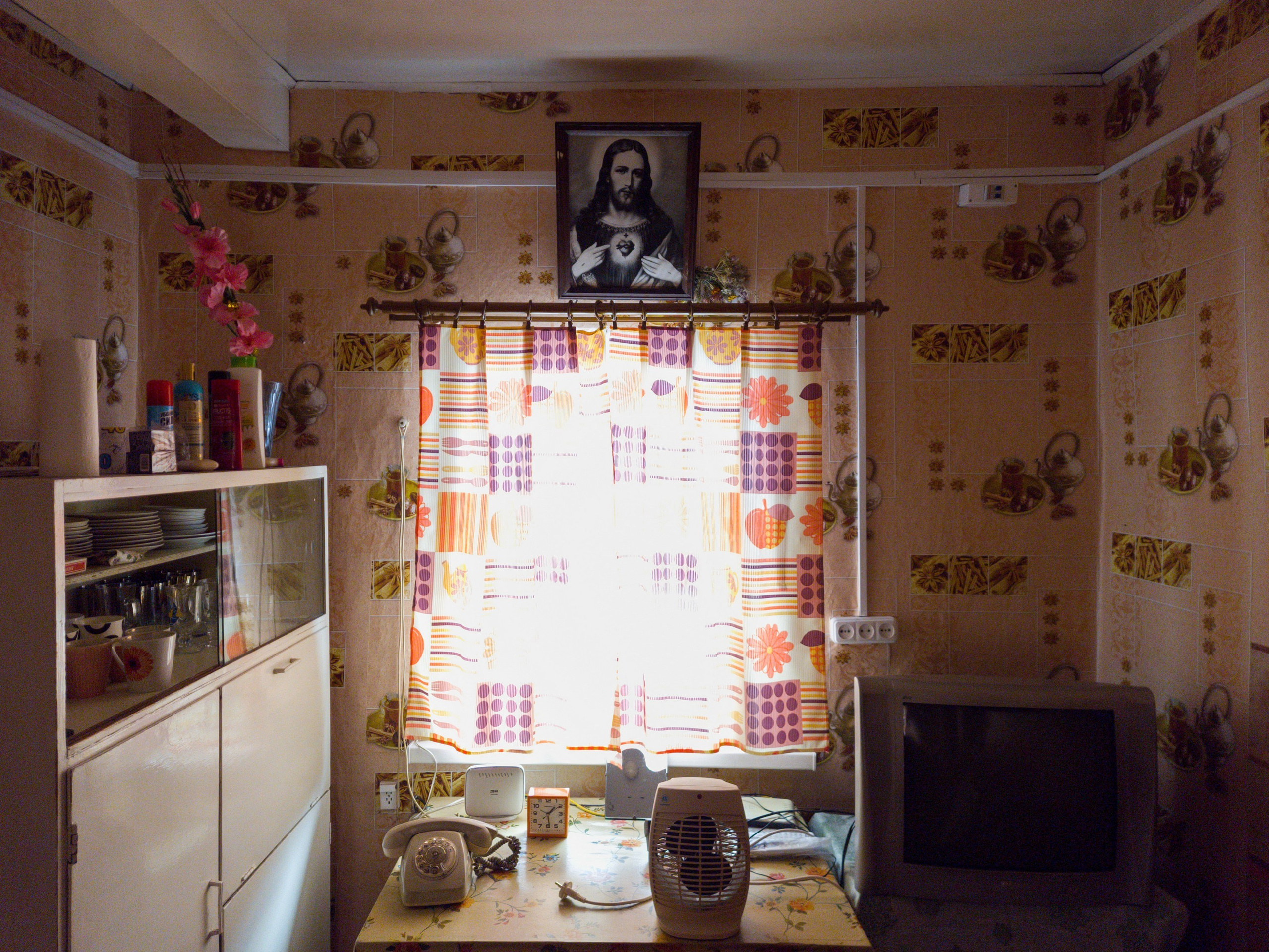 Home.land. Künstler Verstecktoff