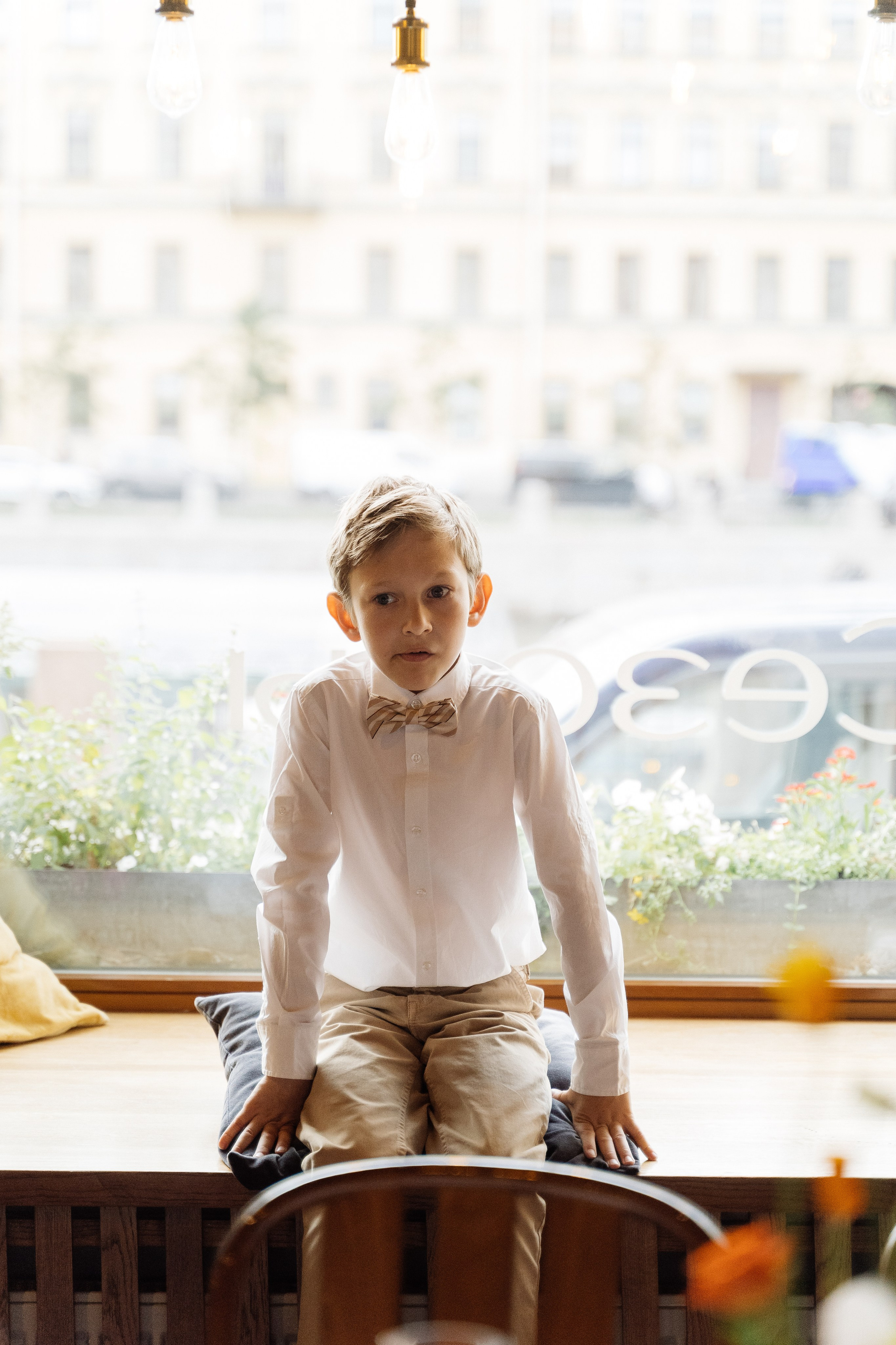 Камерная свадьба на фонтанке в сезонах. Свадебный фотограф организатор в Санкт-Петербурге Ассоль Опарина