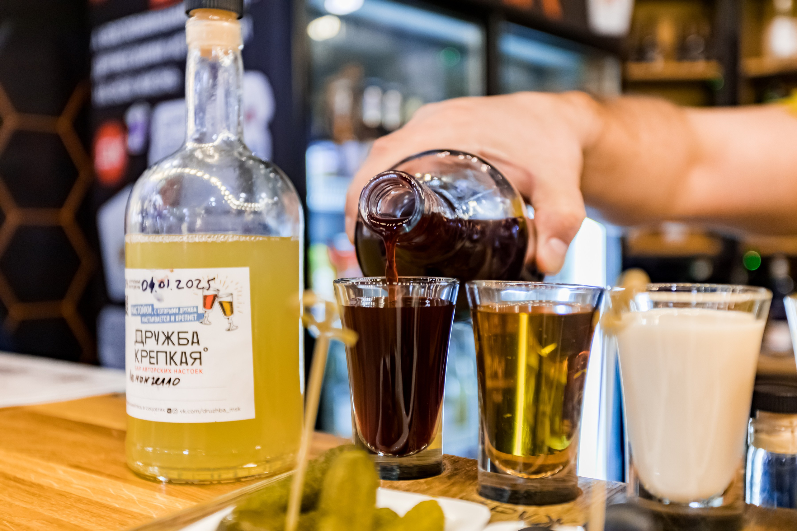 Фотосъемка для бара Дружба крепкая в ТЦ Нора. Интерьеры, Контент, Портреты | Фотограф в Москве Дани Терно