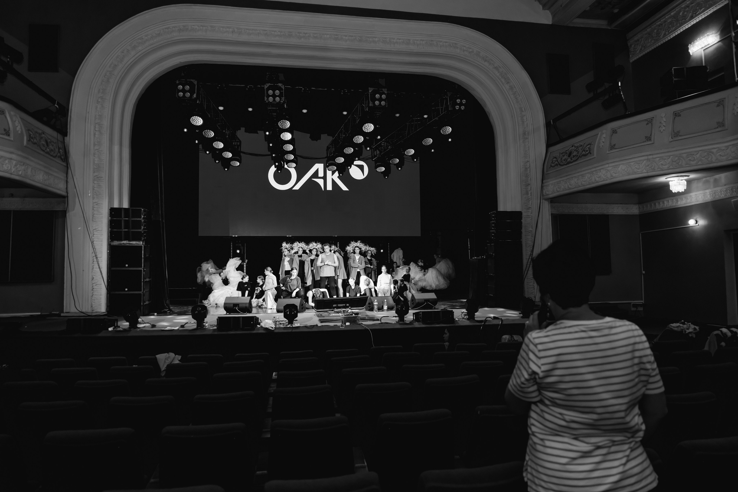 Backstage. Занимаюсь профессиональной фотографией и живу рядом с Байкалом. Работаю в разных жанрах