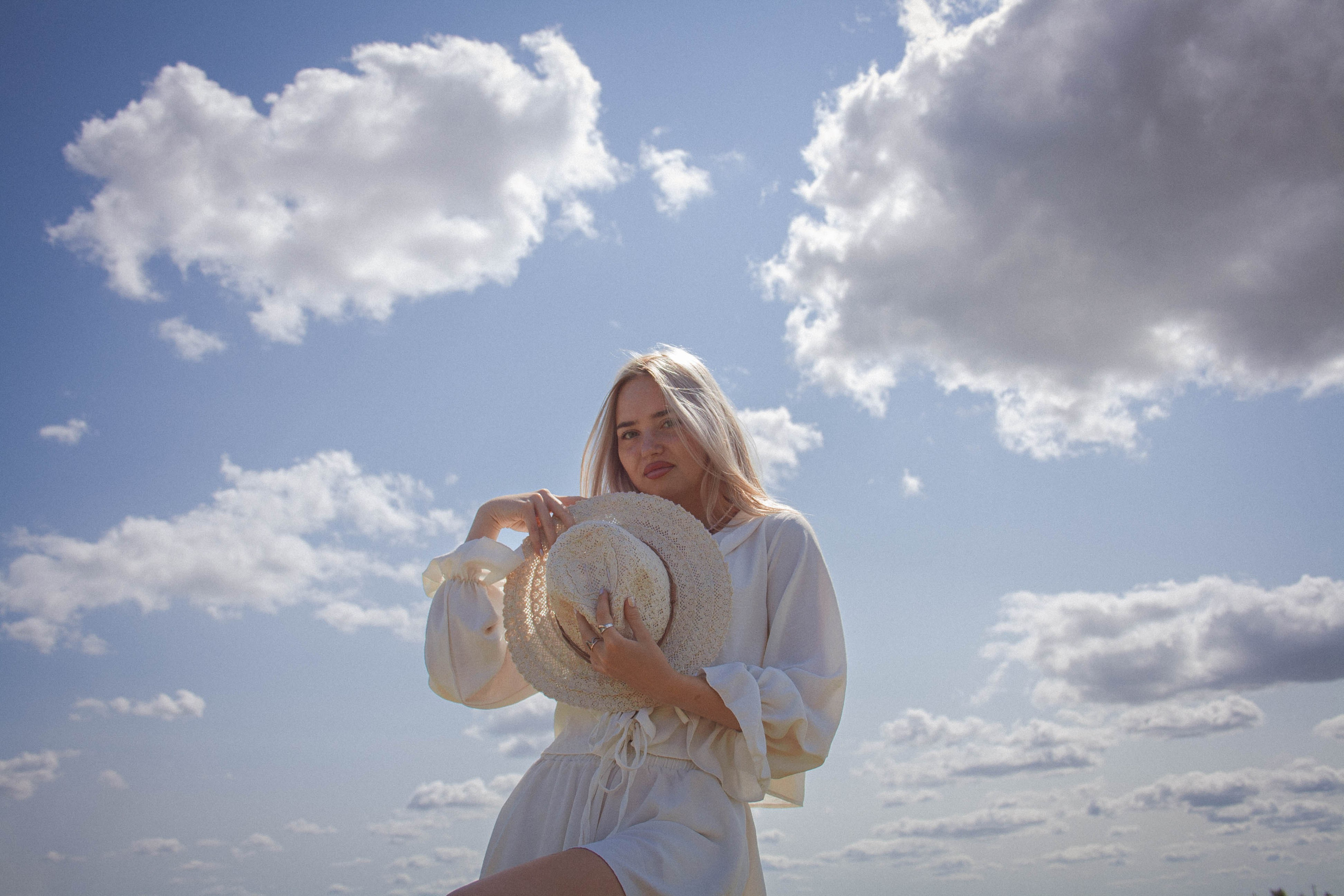 Настроение: уйти в поле с подсолнухами. Портретный фотограф в Саратове