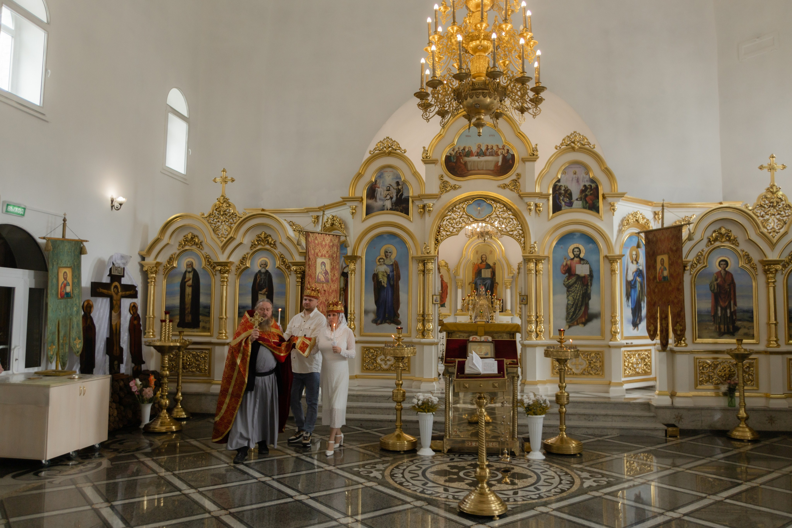 Венчание (Храм святителя Иннокентия). Свадебный и семейный фотограф в Перми Дергачева Кристина