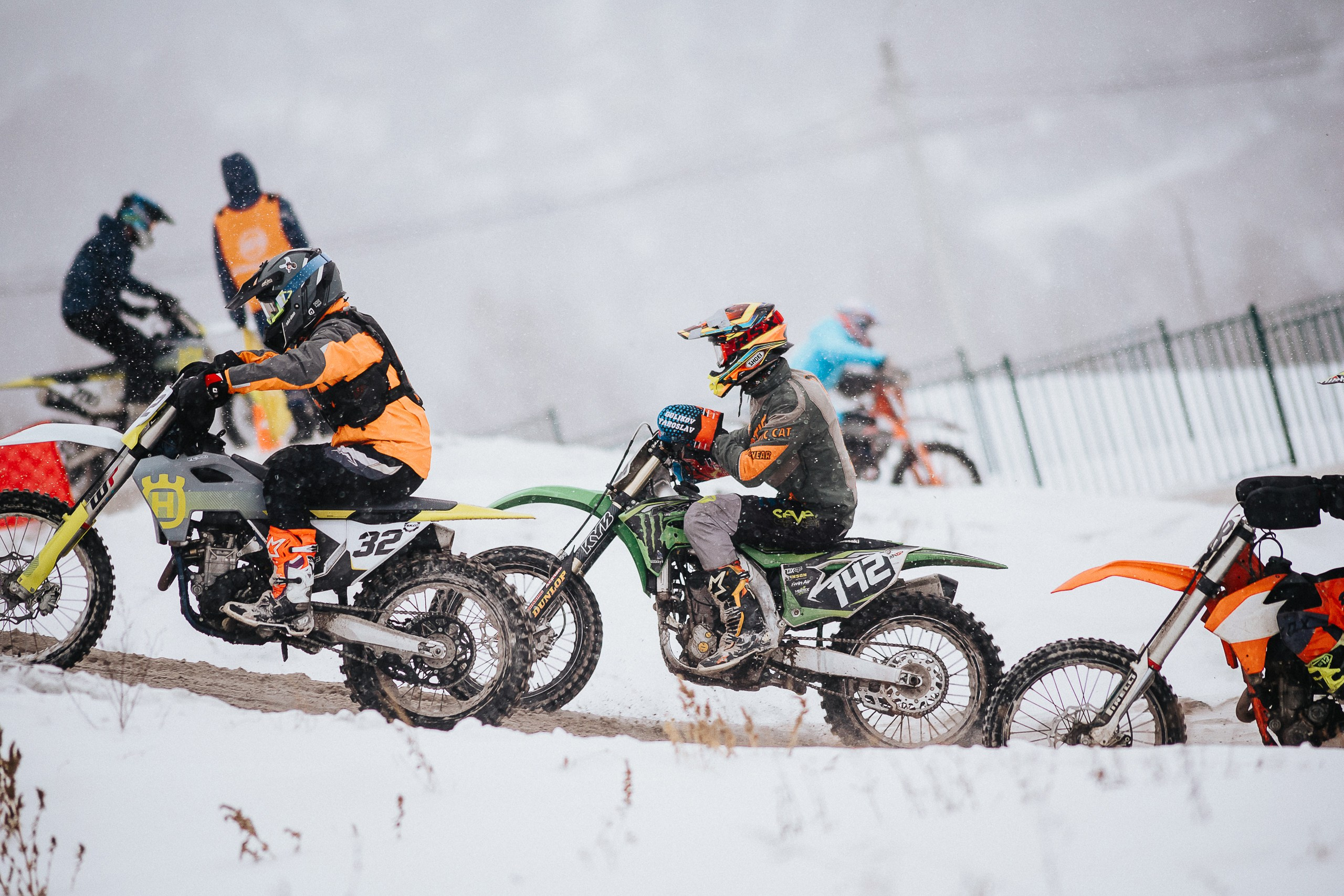 29.12.2024 — Праздничная тренировка на мотоциклетной трассе Люскус. Репортажный фотограф в Кемерово