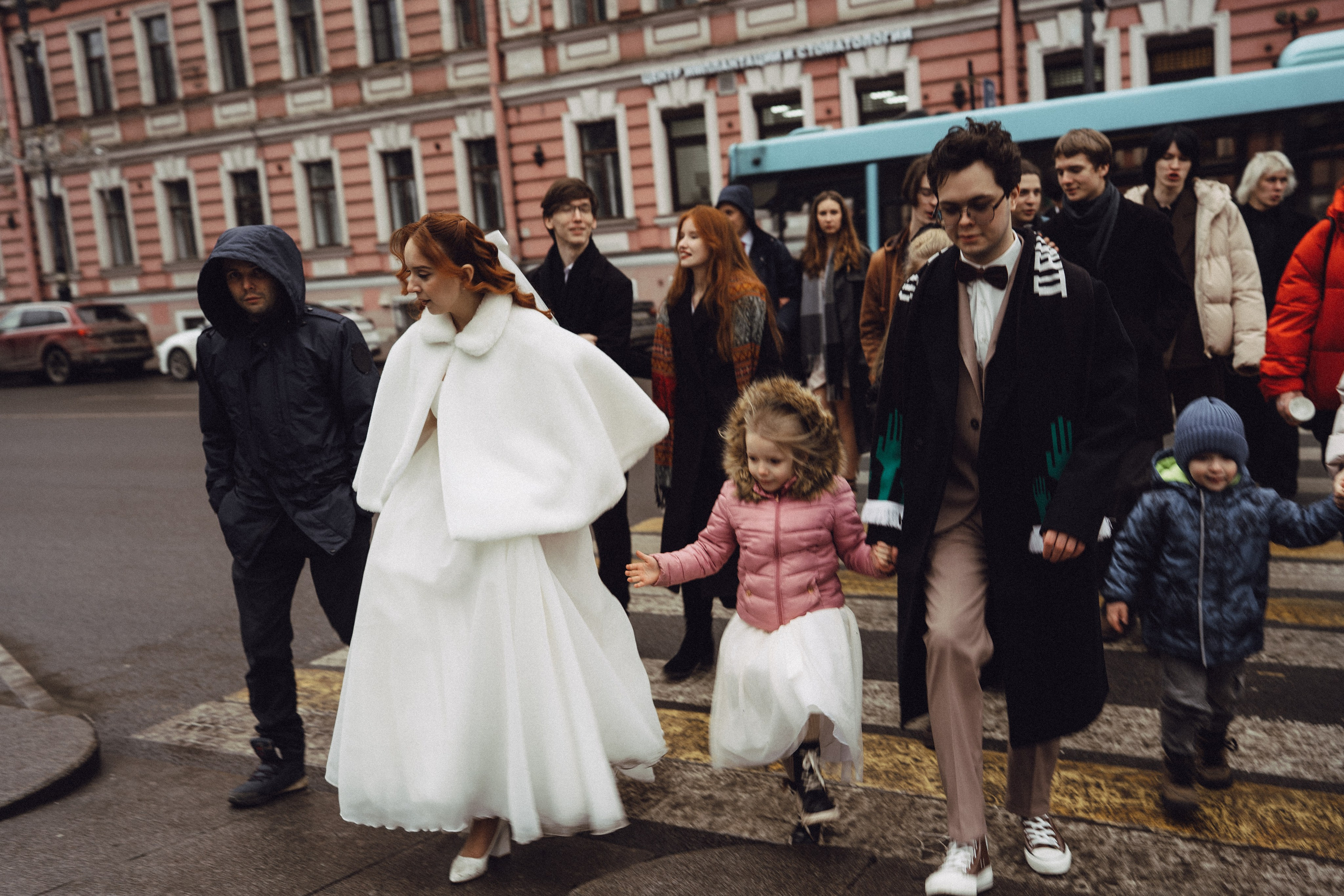 СВАДЕБНАЯ СЬЕМКА ВО ВТОРОМ ДВОРЦЕ С ГОСТЯМИ И ПРОГУЛКА В ТАВРИЧЕСКОМ САДУ. Профессиональный фотограф, Санкт-Петербург — Виктория Богомолова