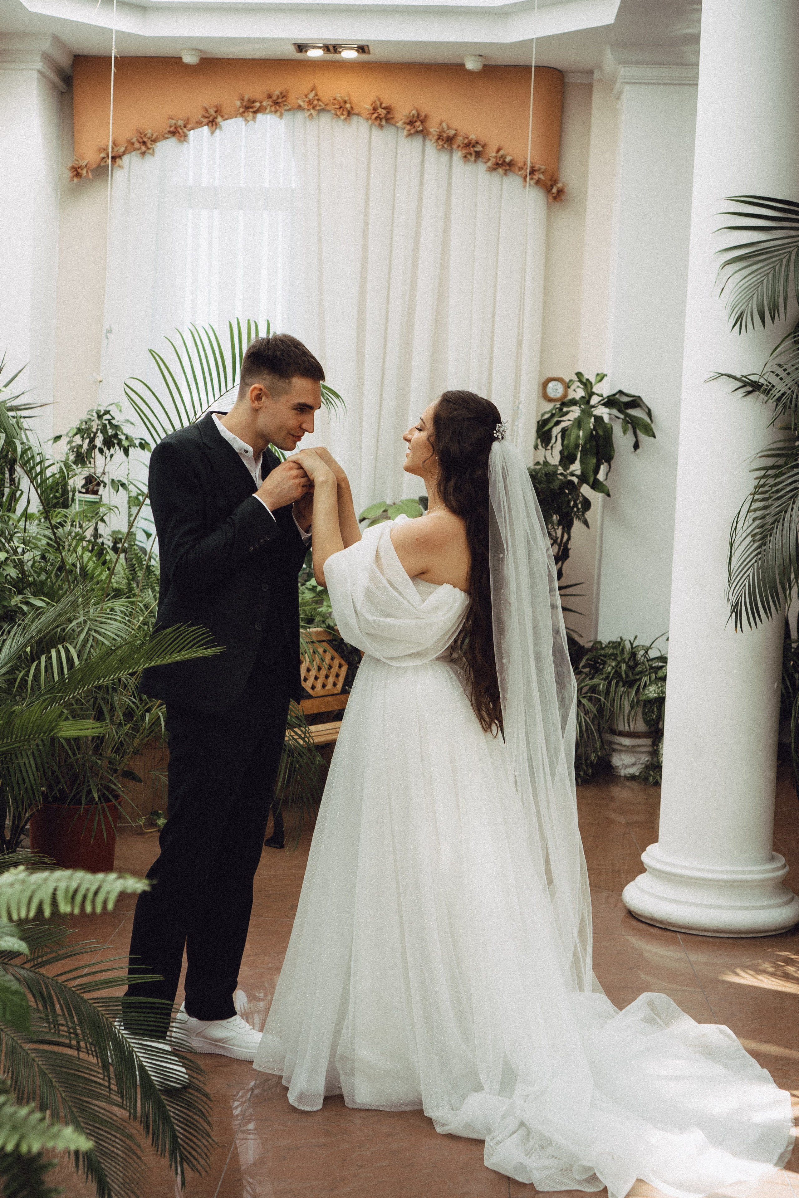 СВАДЕБНАЯ СЬЕМК В ПАРКЕ 300-ЛЕТИЯ. Профессиональный фотограф, Санкт-Петербург — Виктория Богомолова