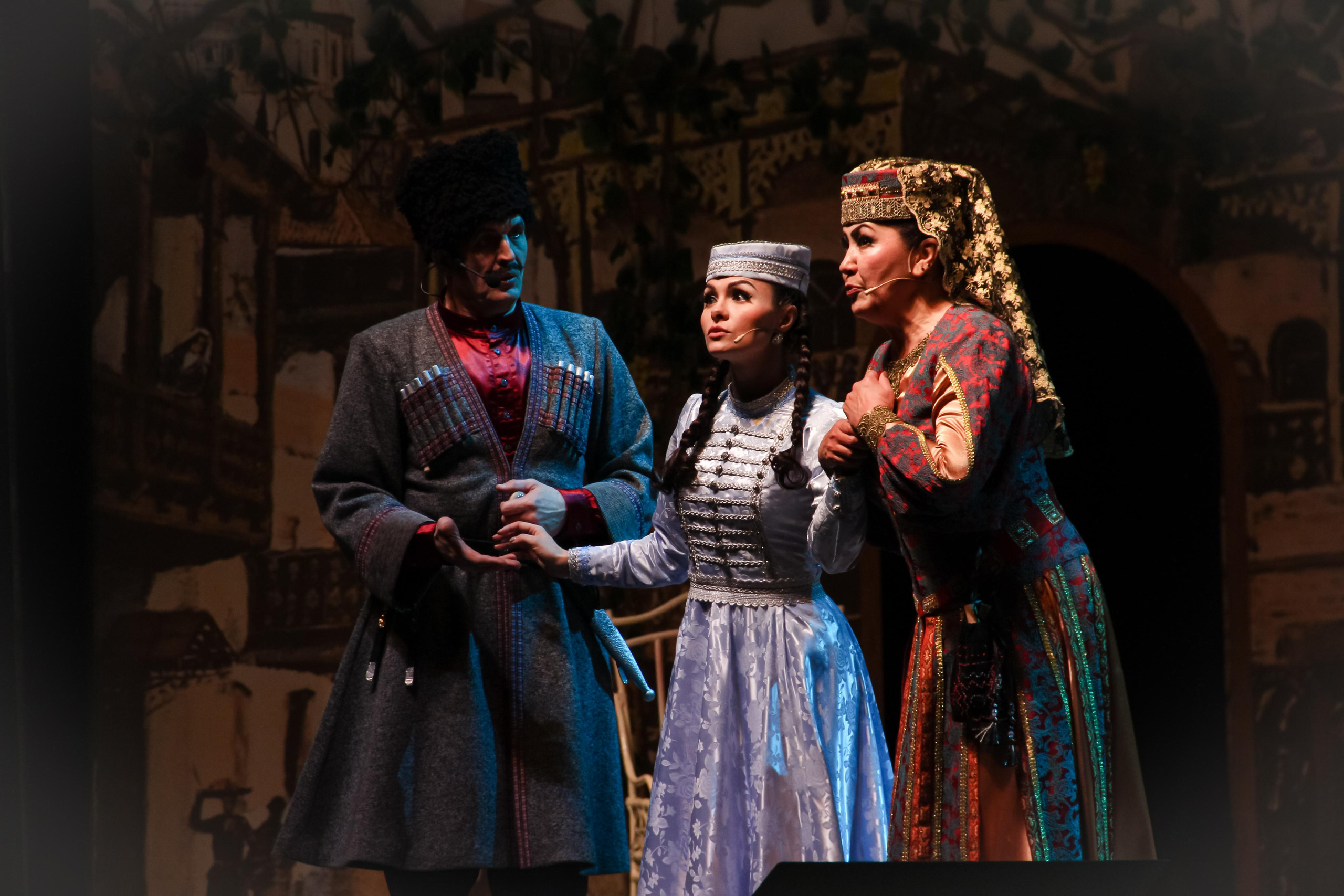 Спектакль «Ханума». Главная