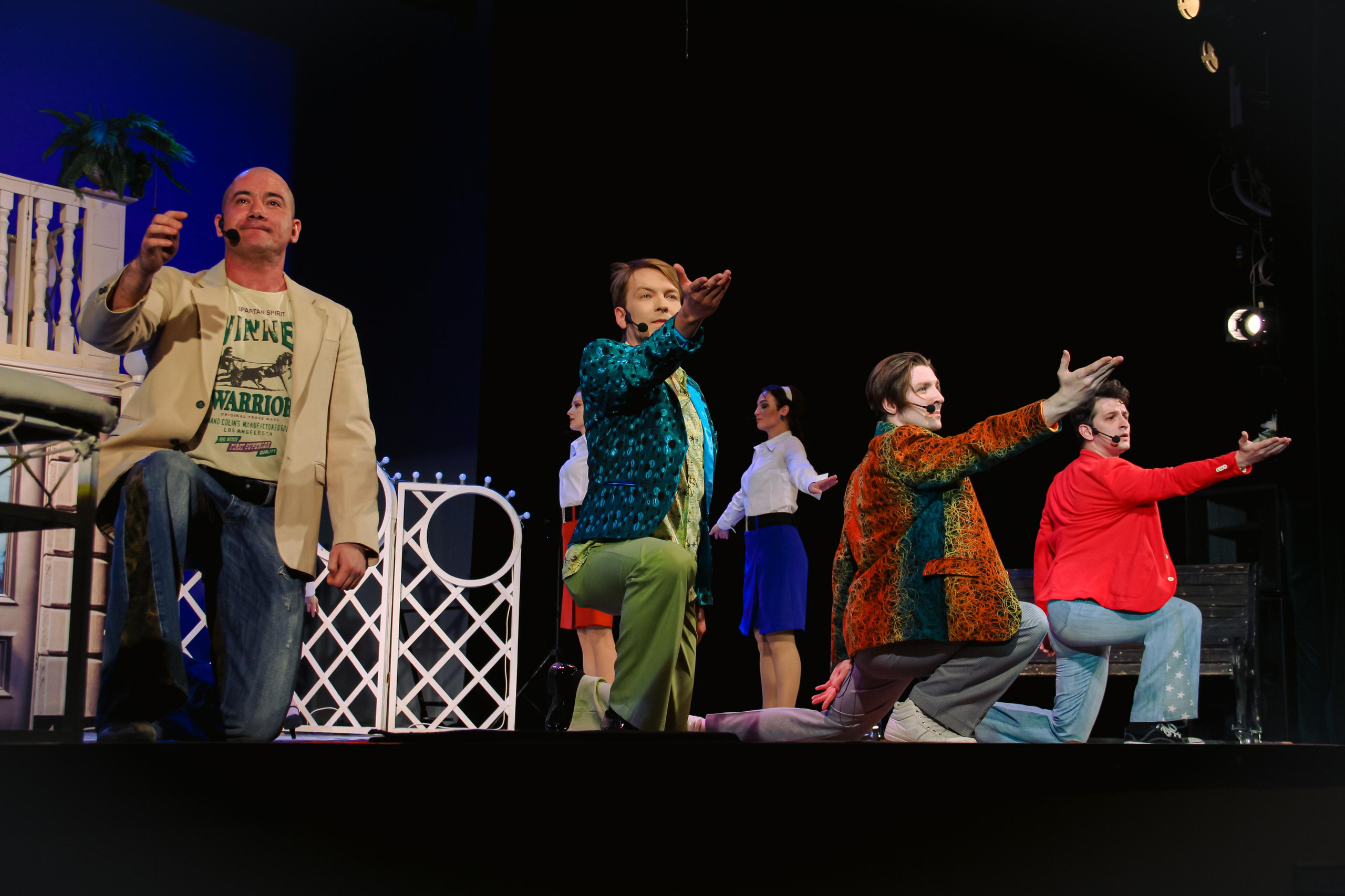 Спектакль «Старые песни о главном-2». Главная