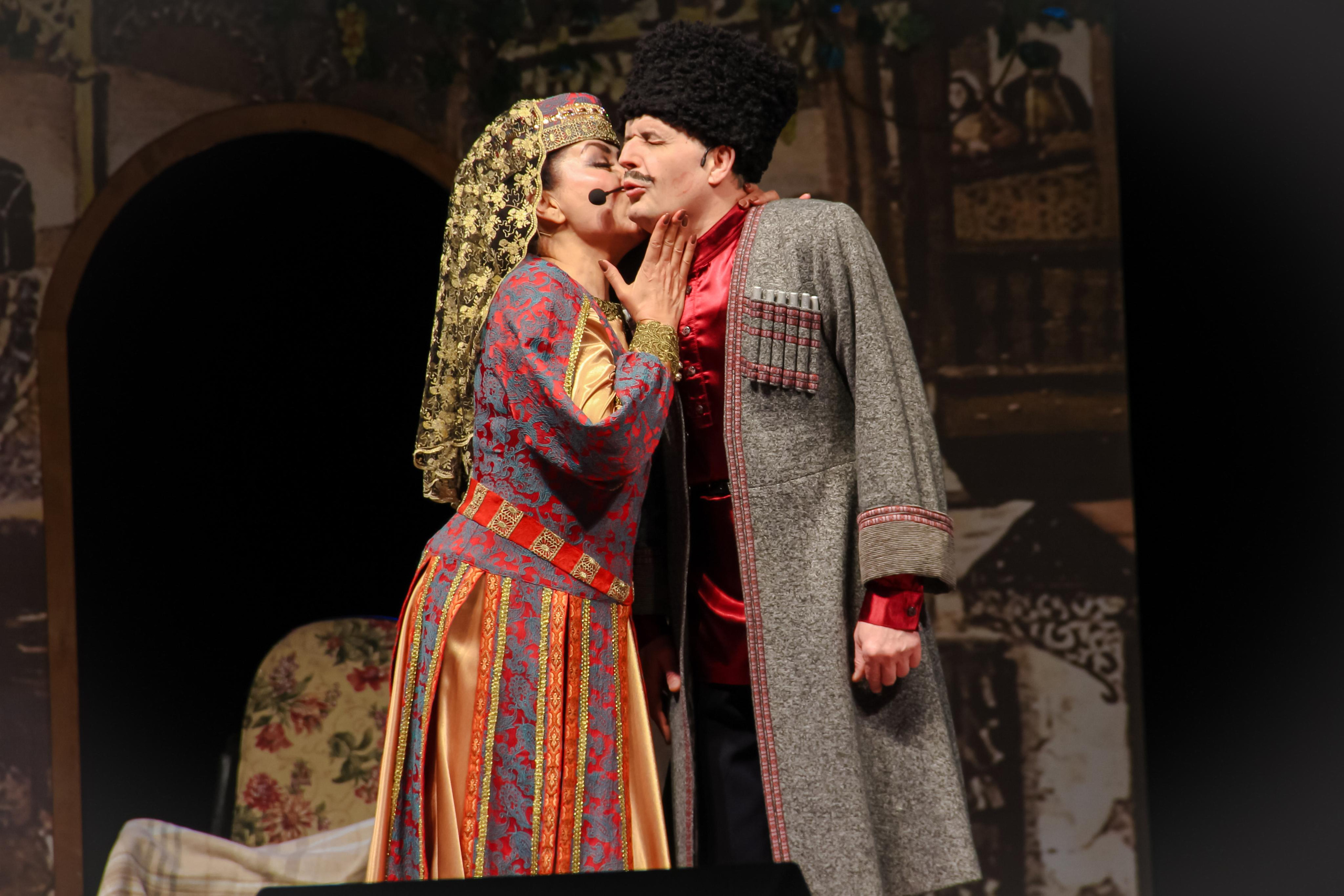 Спектакль «Ханума». Главная