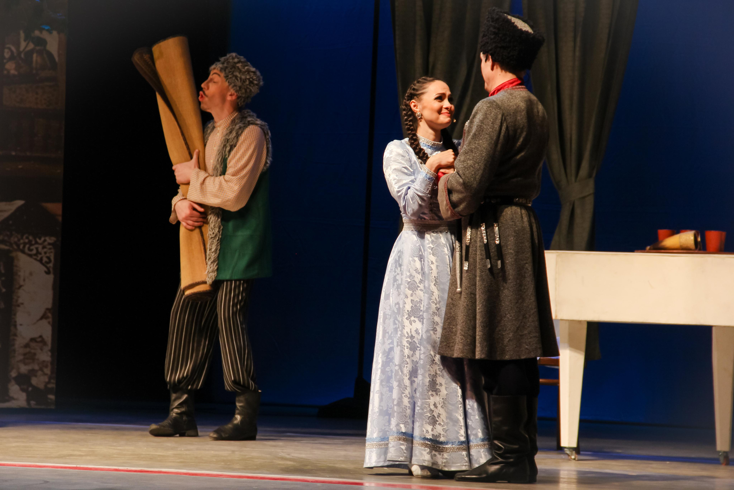 Спектакль «Ханума». Главная