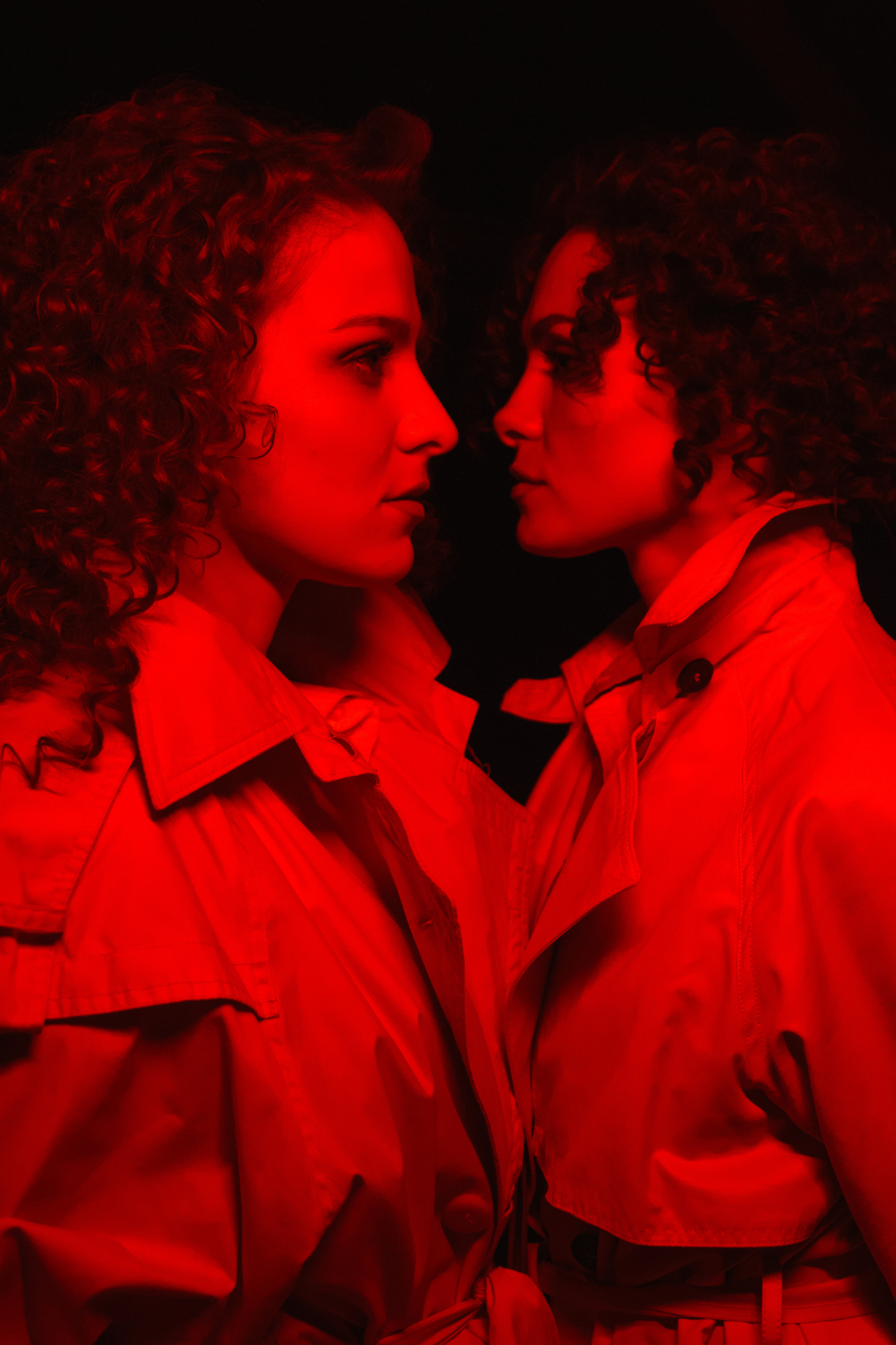 Виолетта и Аня. Главная