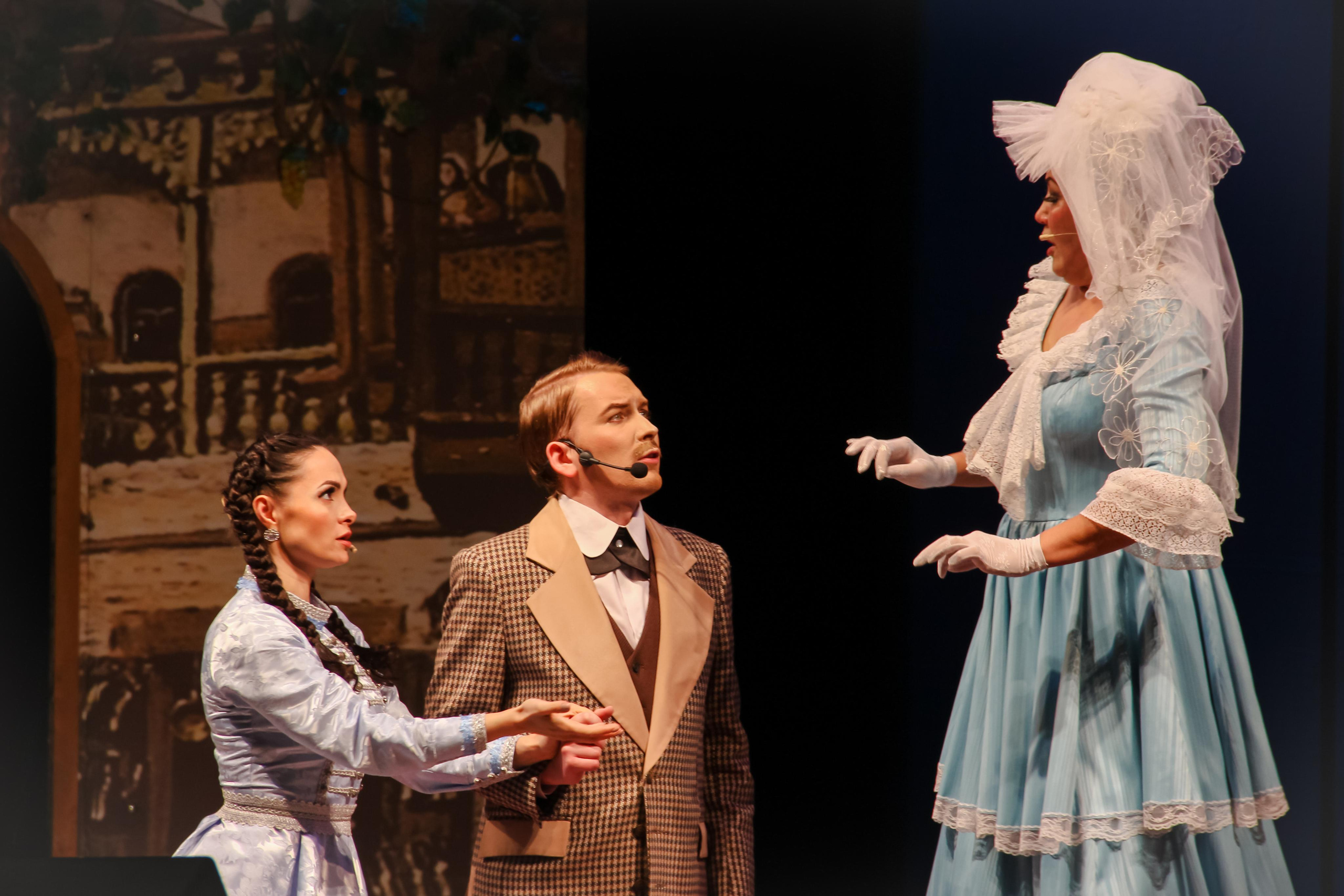 Спектакль «Ханума». Главная