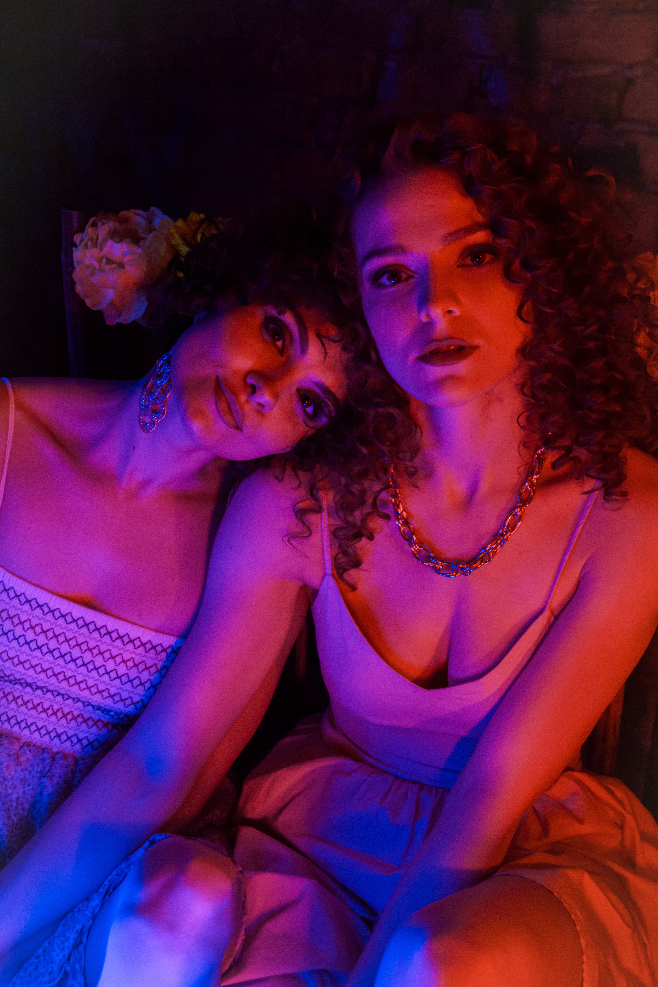 Виолетта и Аня. Главная