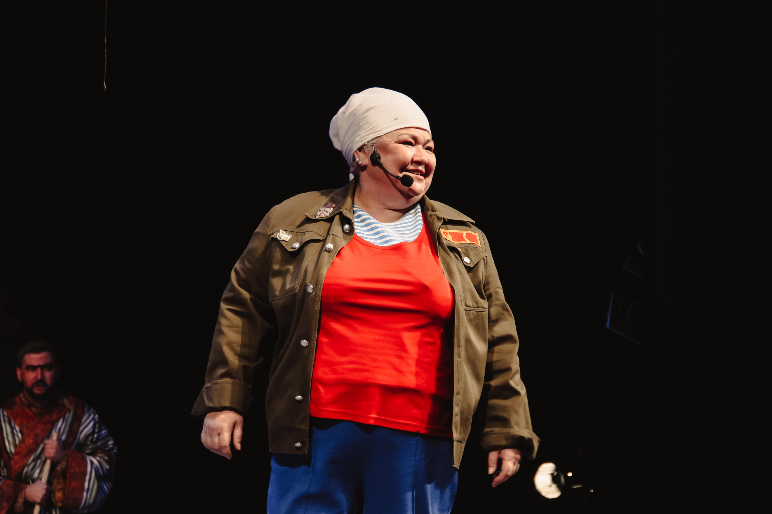 Спектакль «Старые песни о главном». Главная