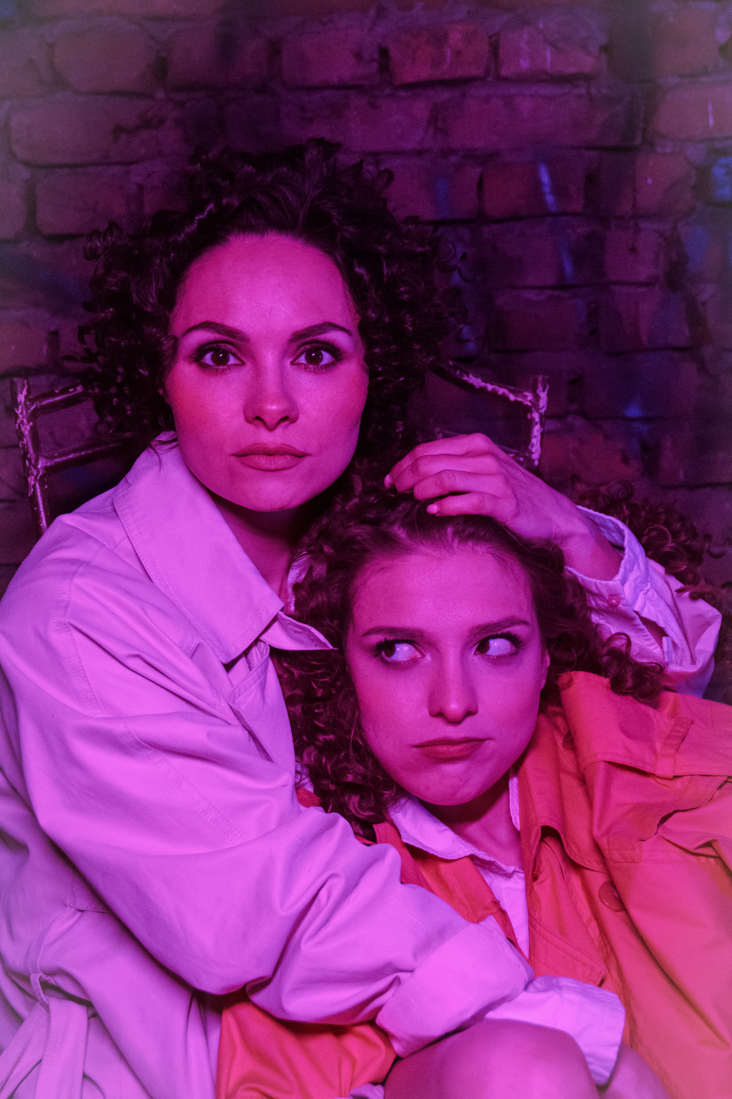 Виолетта и Аня. Главная