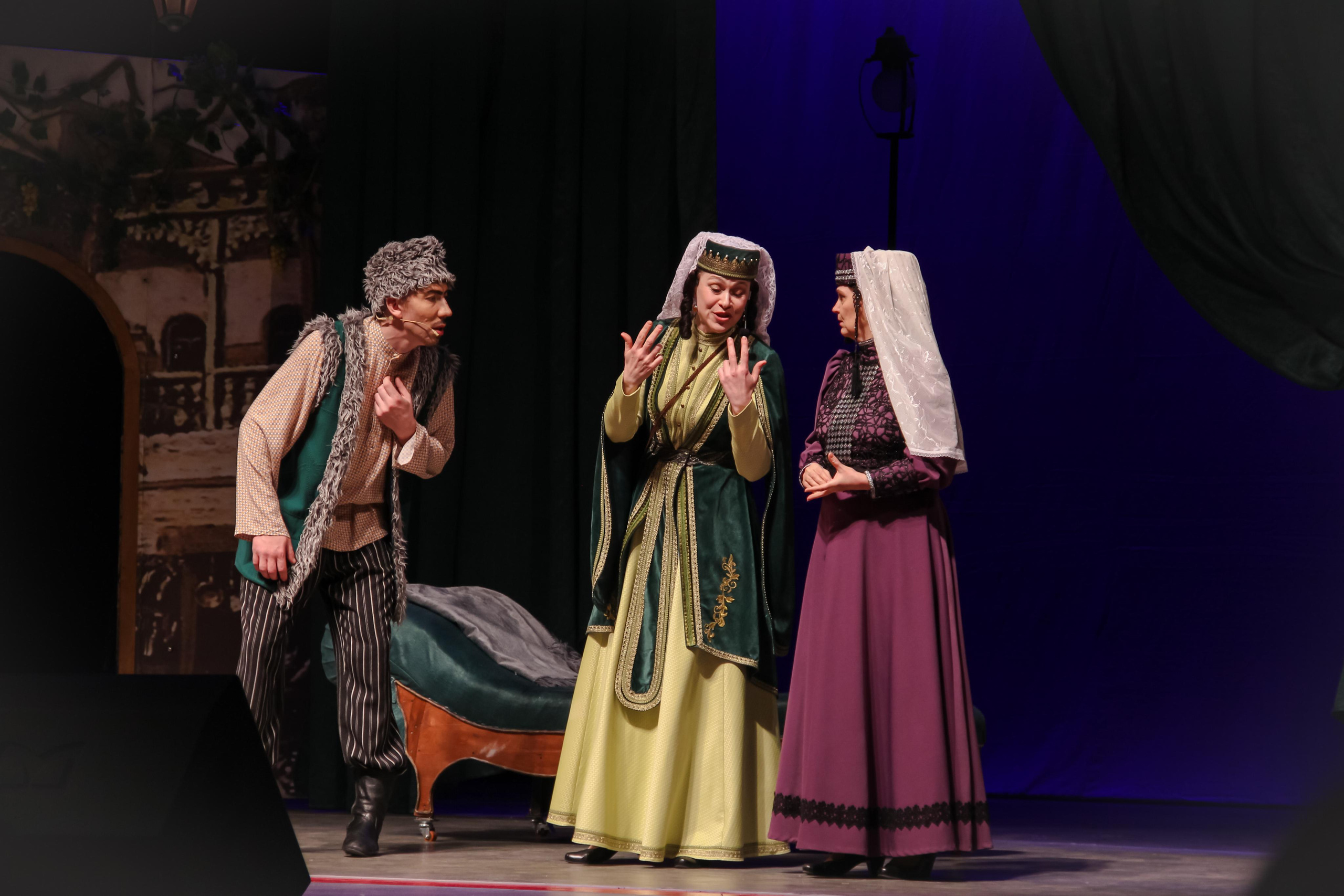 Спектакль «Ханума». Главная