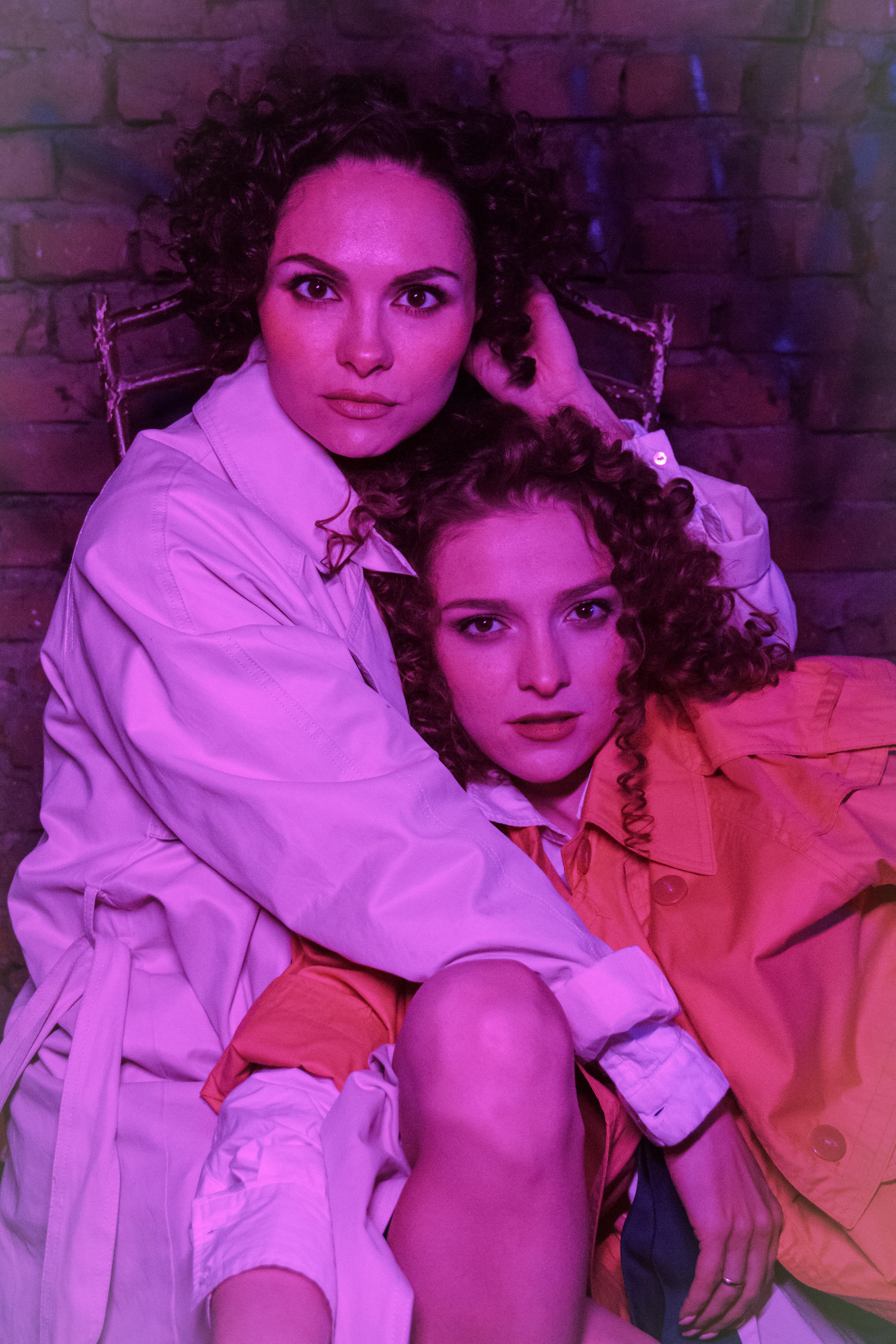 Виолетта и Аня. Главная