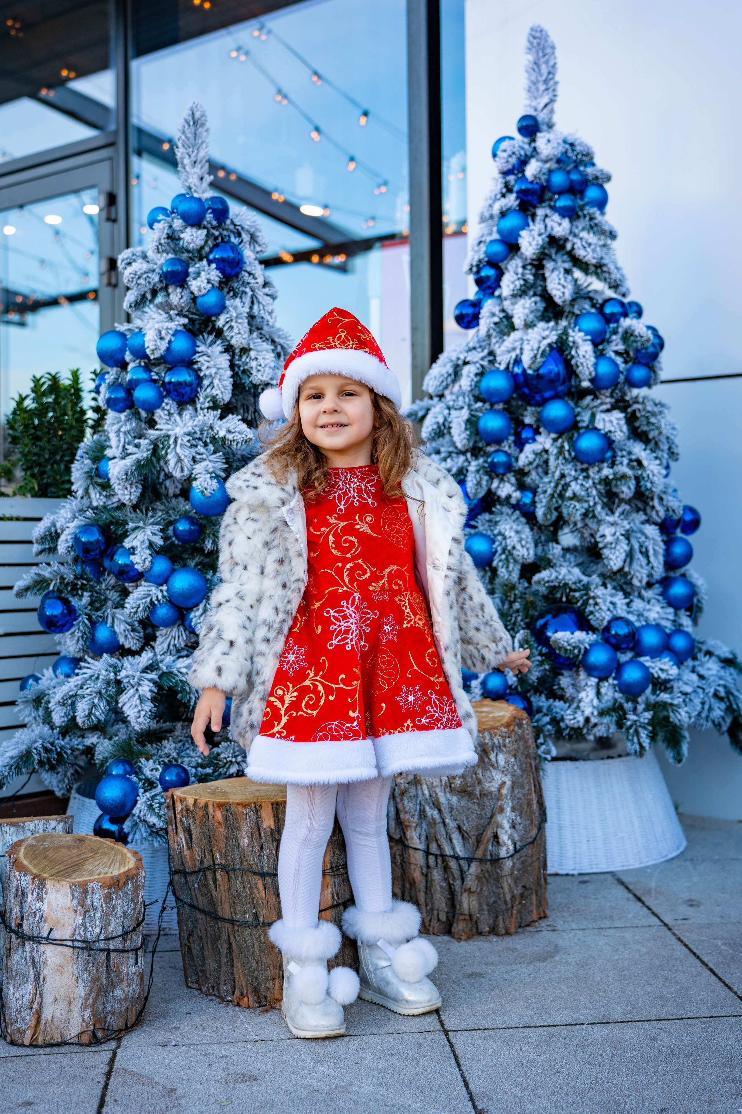 Новогодняя фотосессия в Новороссийске. Семейный и детский фотограф Екатерина Черняева. Снимаю портреты, love story, фотопрогулки, работаю на улице, в кафе, студии, дома у клиента