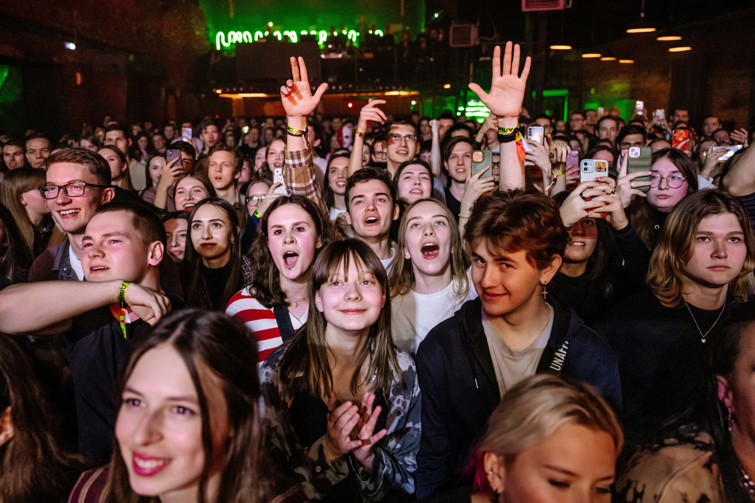 Альфа Движ — фестиваль для студентов. Максим Комаров — Профессиональный фотограф