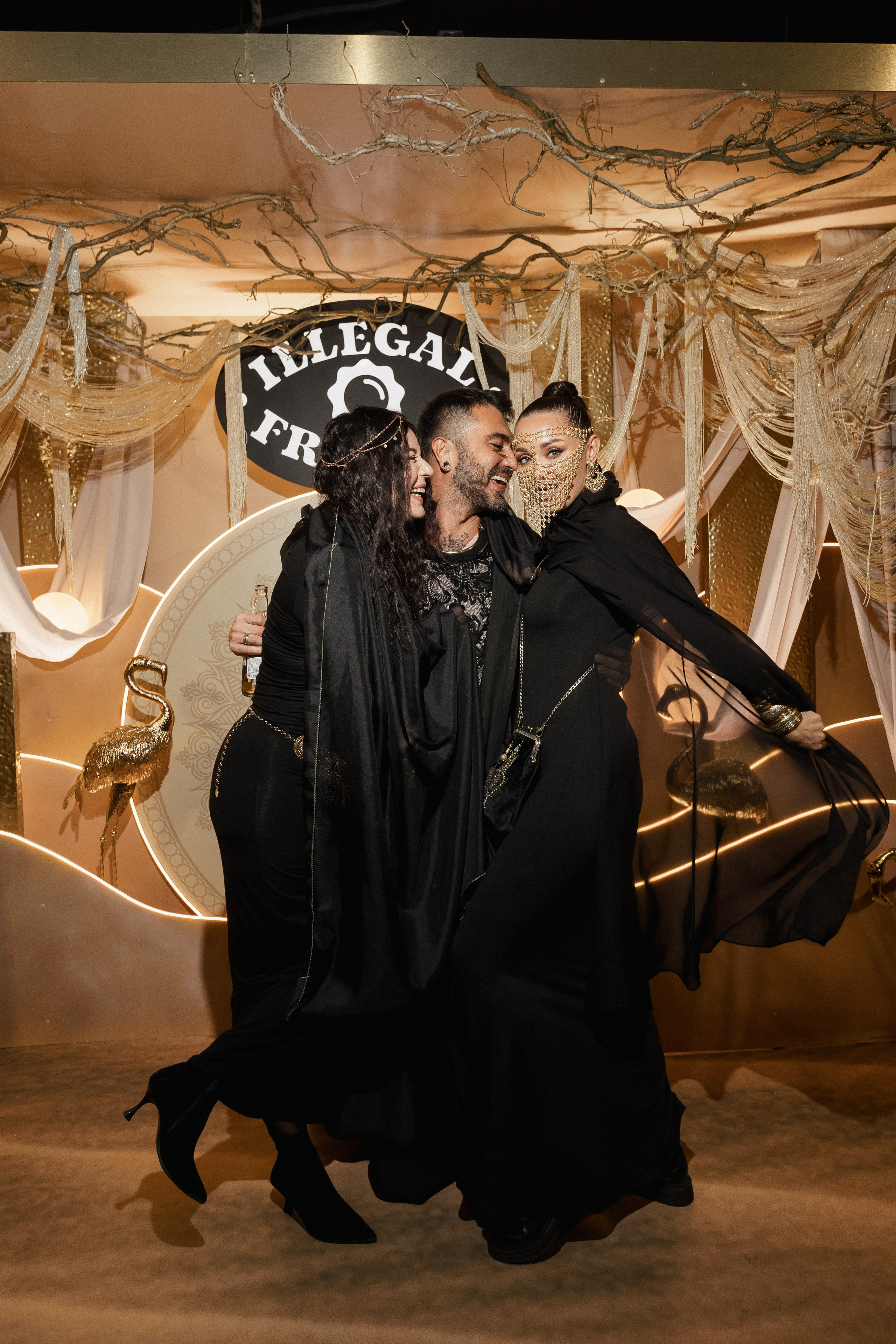 ILLEGAL FRIENDS — MIRAGE [PART I]. СВОИ. ФОТООТЧЕТЫ-СОБЫТИЯ-МЕСТА