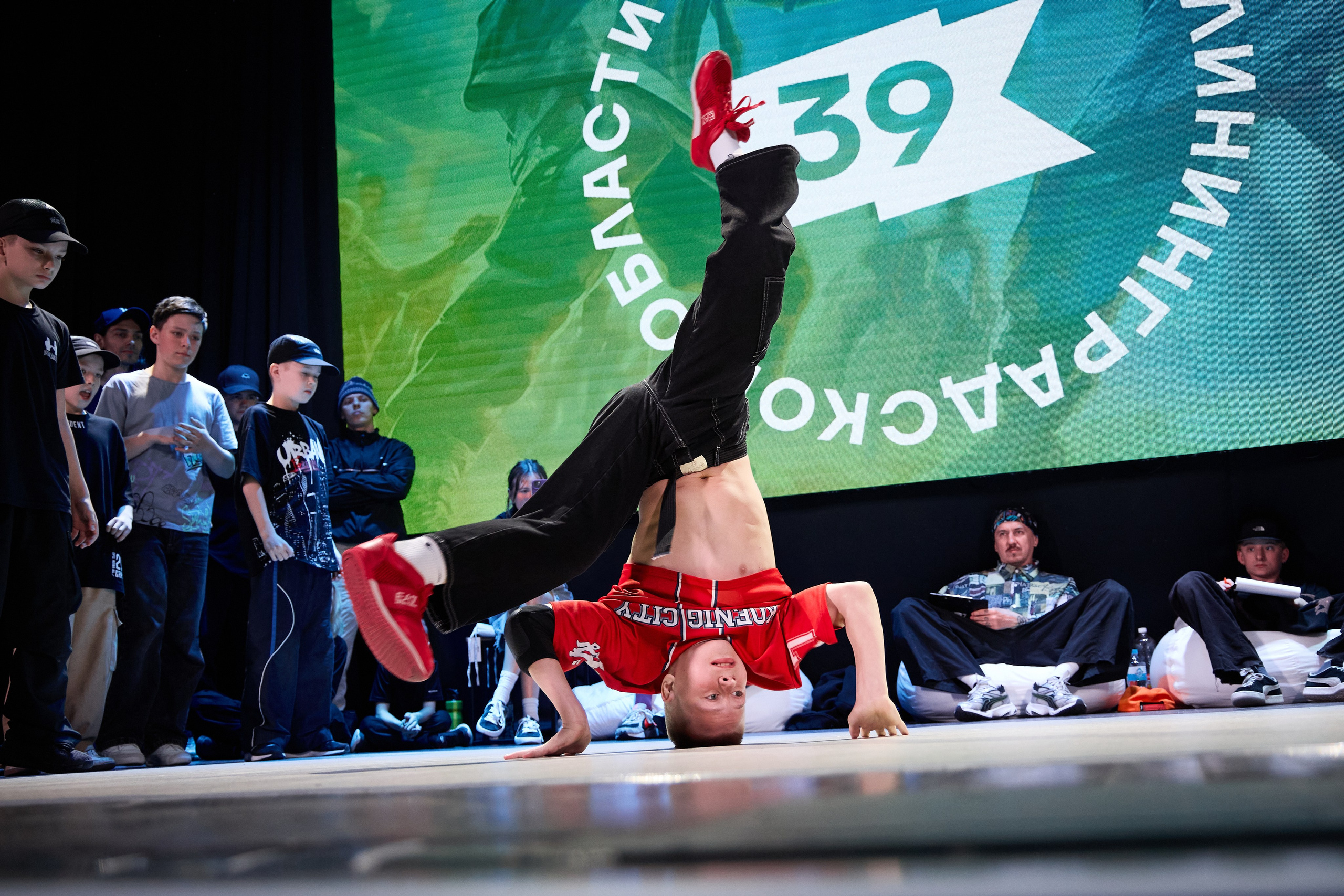 Соревнования по брейкдансу. Фотограф в Южно-Сахалинске Вадим Бороненков