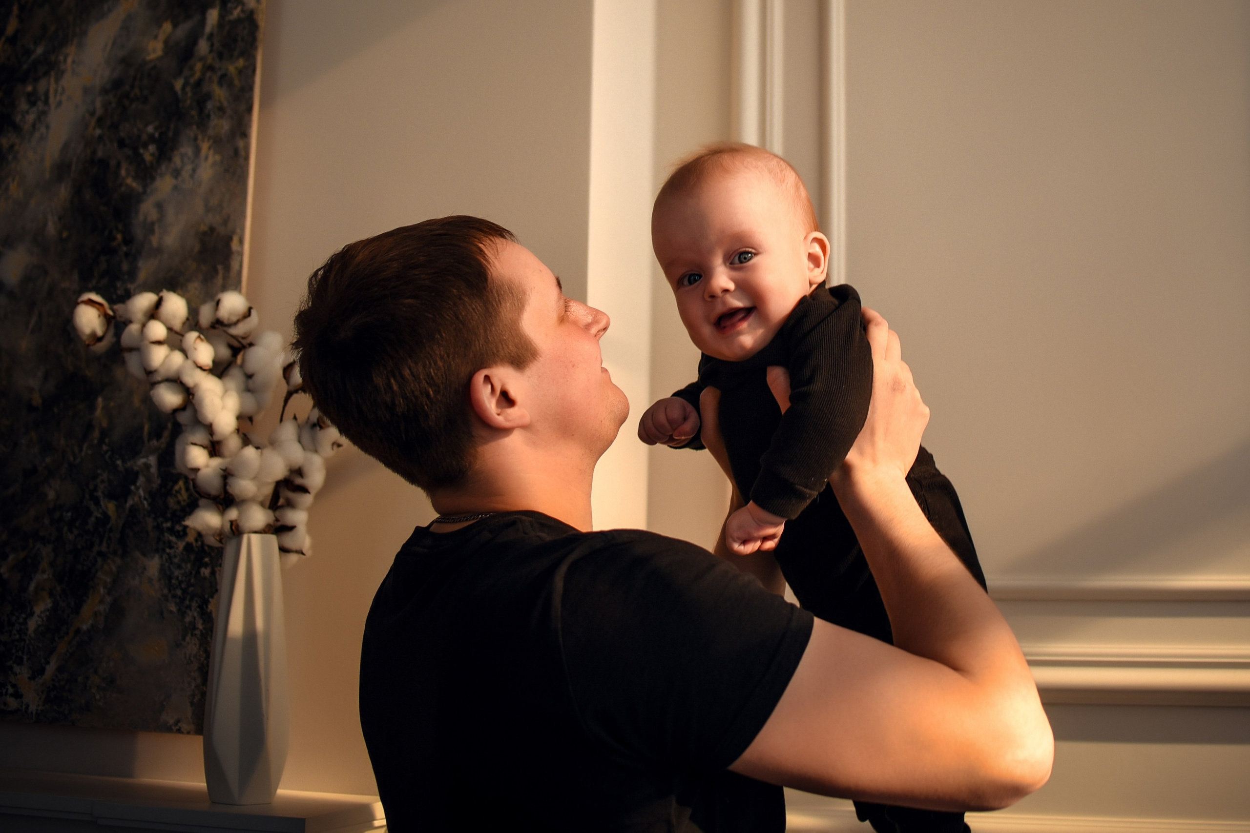 Семейная студийная фотосессия 3. Свадебный, семейный, детский, контент фотограф в Омске Максим Ильин