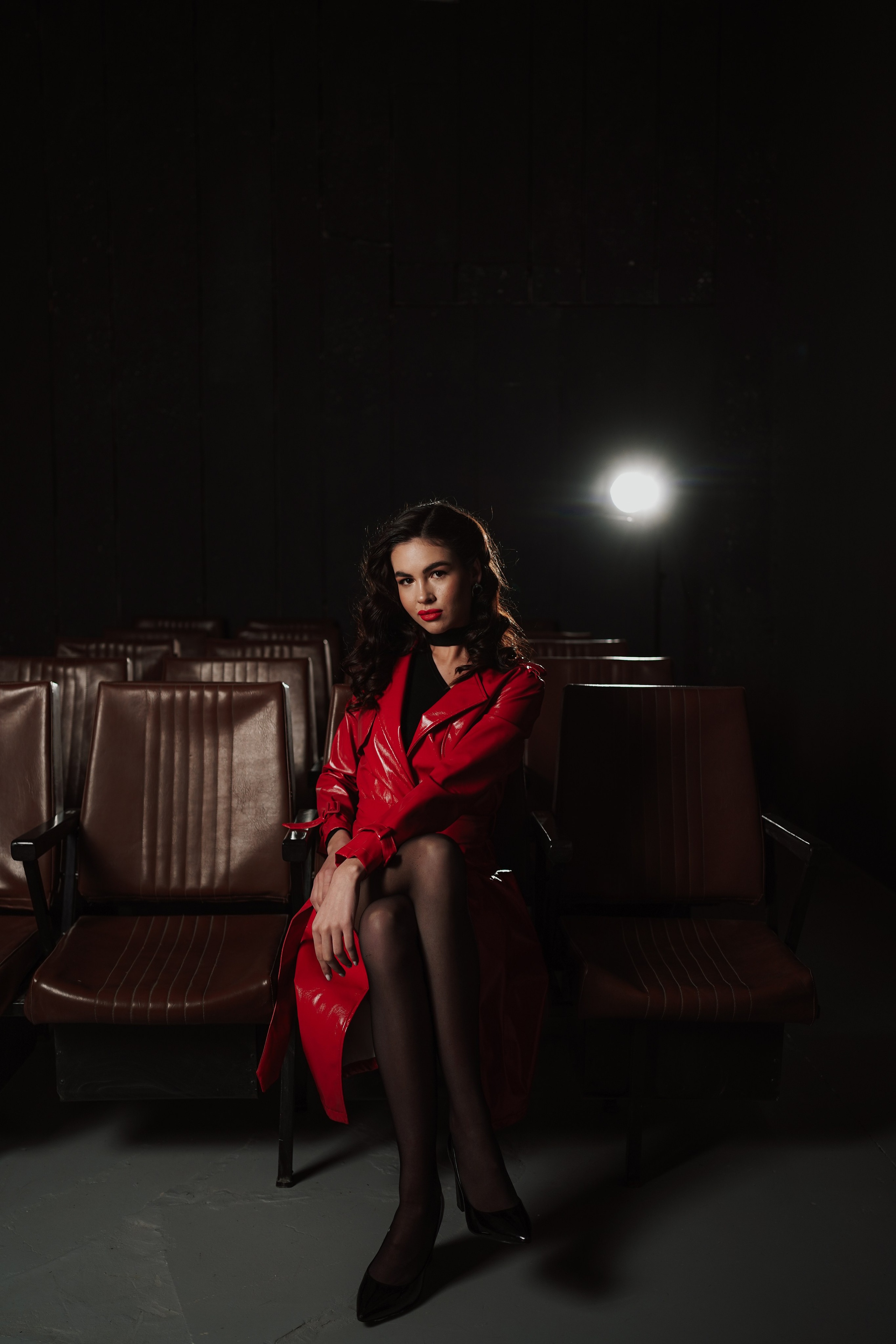 Женский фотограф Ростов-на-Дону, Новочеркасск, Аксай. Фотосессия в фотостудии. Кинотеатр с Валерией. Свадебный фотограф в Ростове-на-Дону. Таинство Крещения и Венчания, семейные фотосессии. Алёна Чёботова