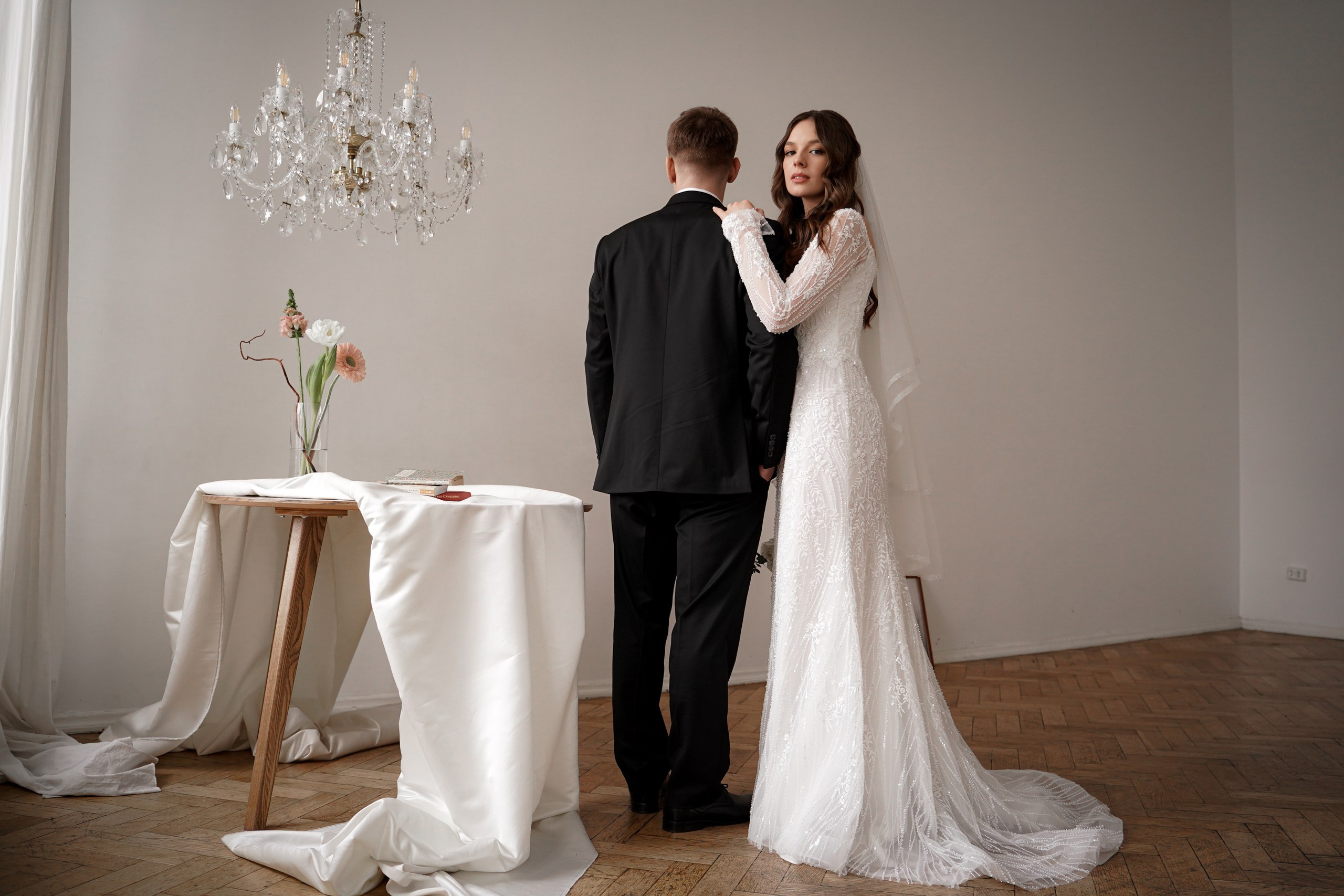 Свадебная фотосъёмка в студии «Флакон» Ростов-на-Дону. Фотограф Алёна Чеботова. Свадебный фотограф в Ростове-на-Дону. Таинство Крещения и Венчания, семейные фотосессии. Алёна Чёботова