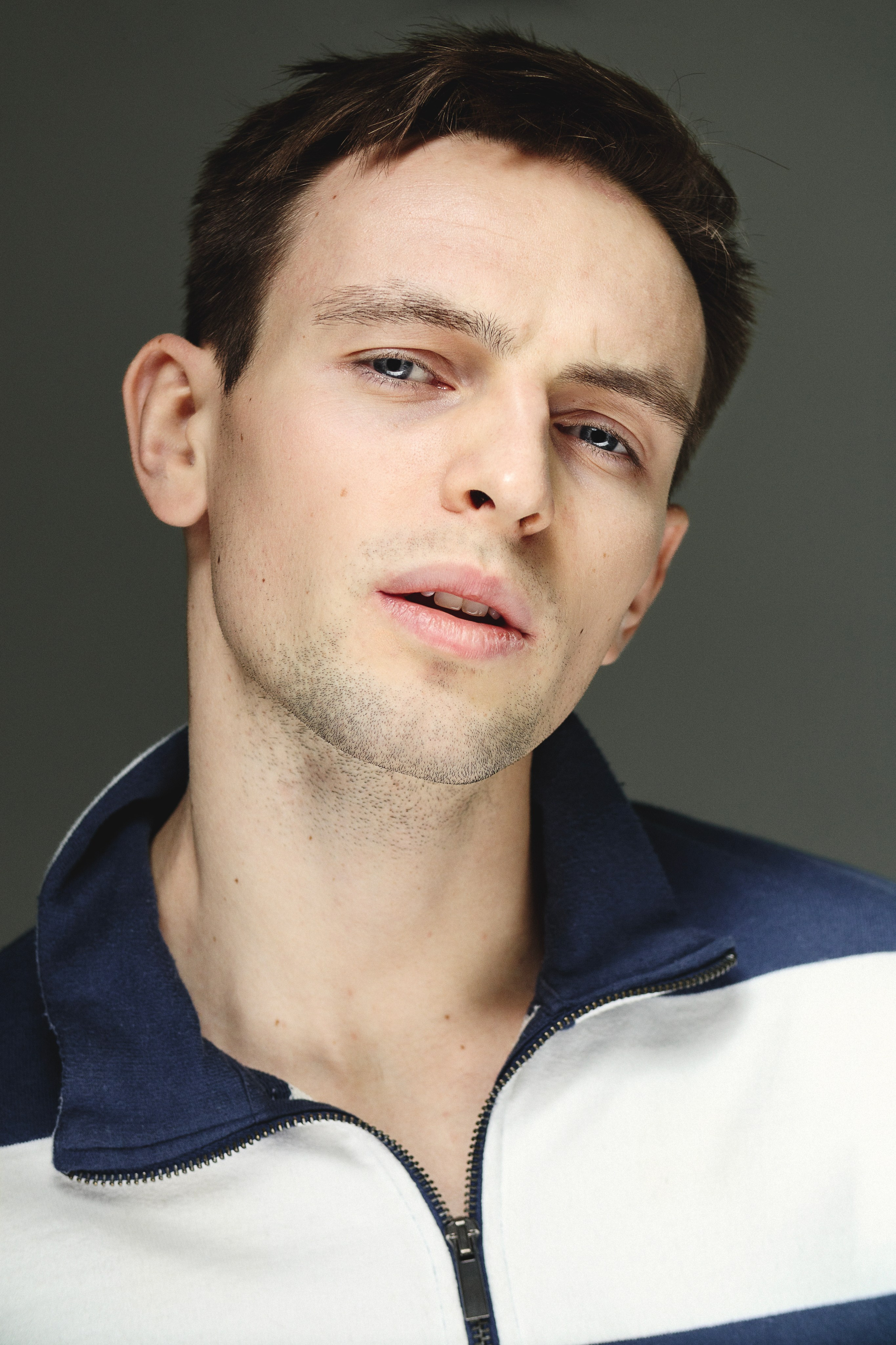 Студийный портрет. Фотограф интерьера, мебели и портрета в Санкт-Петербурге