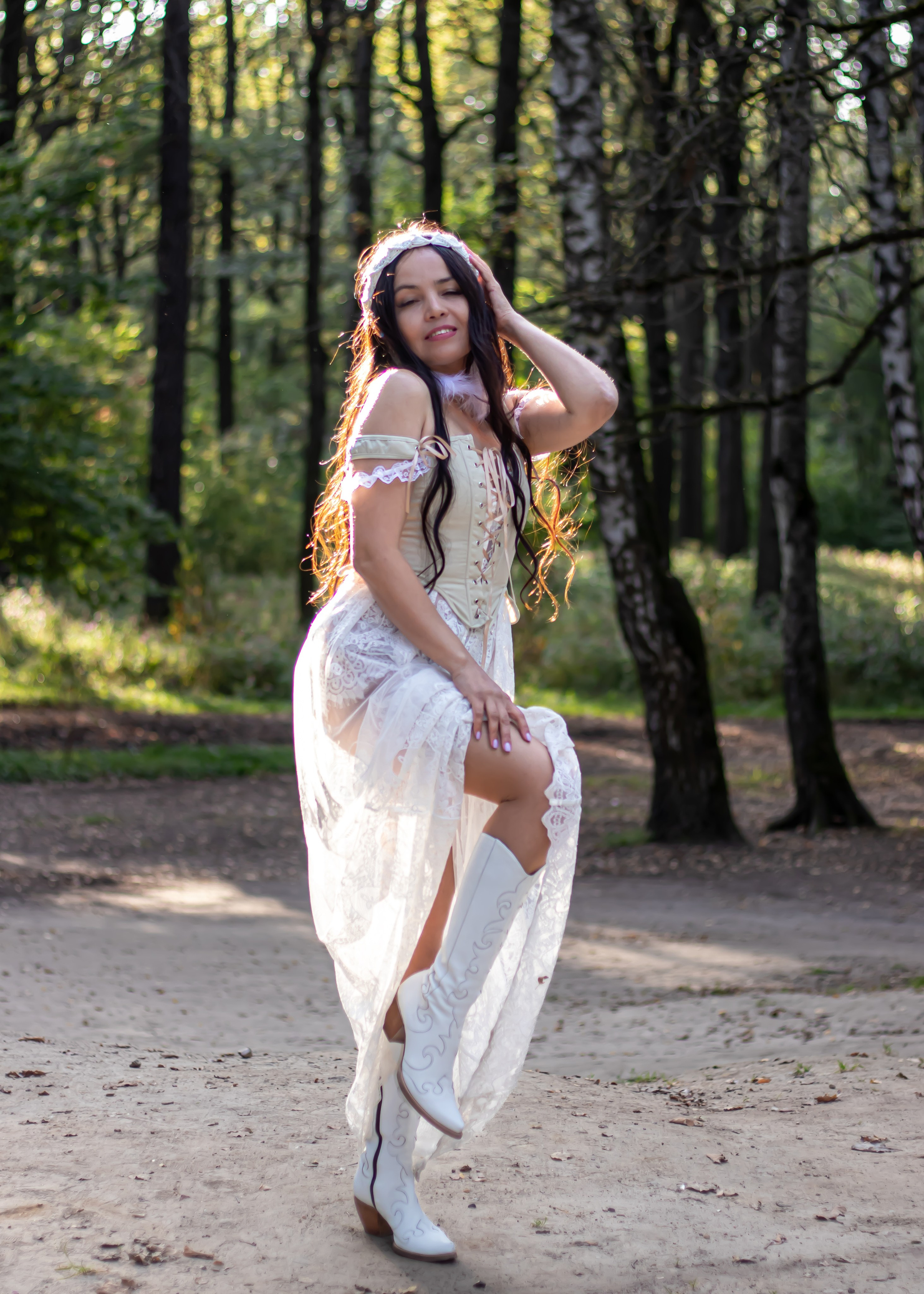 Нежный женский портрет на закате, воздушное платье, бохо стиль • фотограф Карасёва Елена