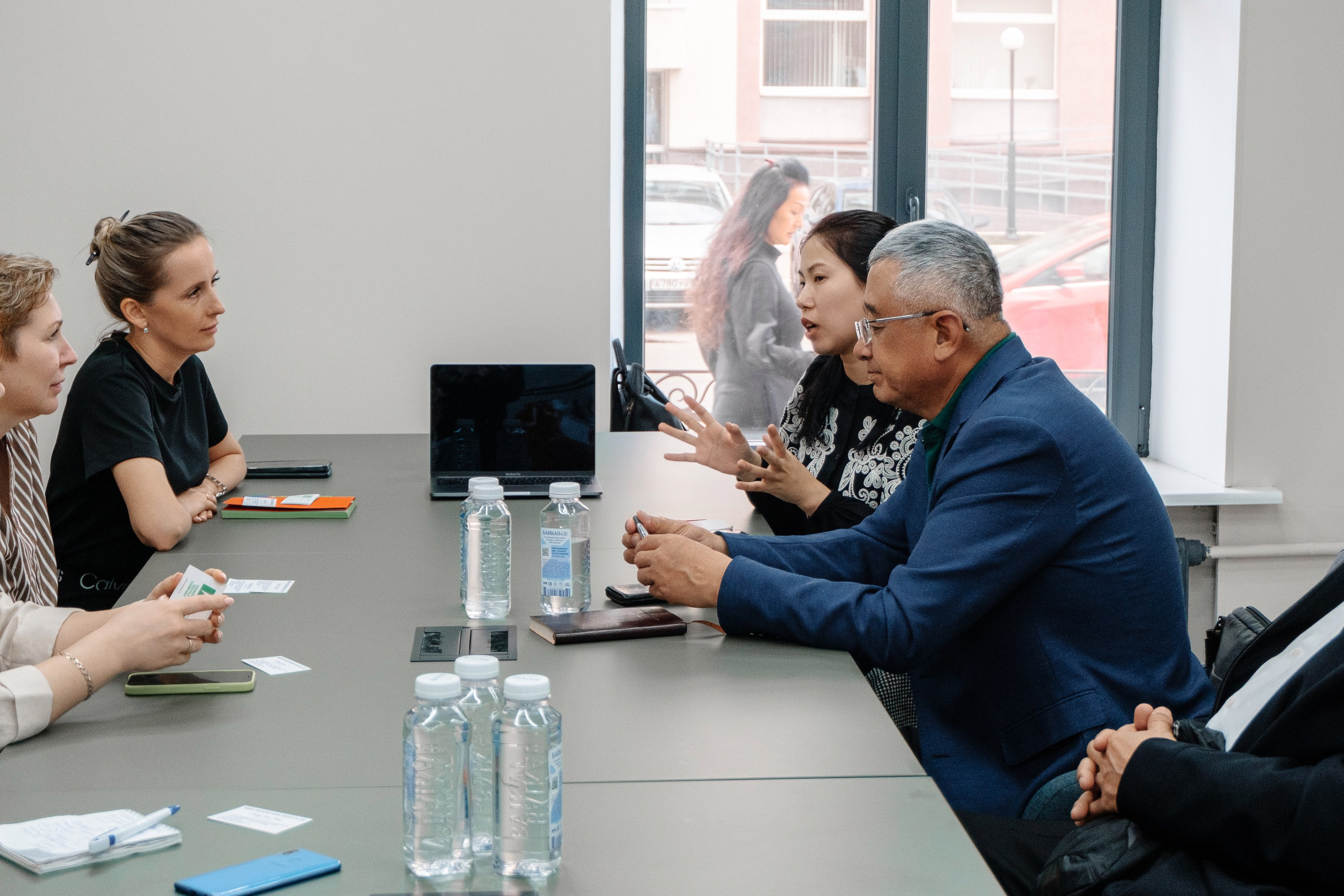 Делегация Китая в Ивановской текстильной компании