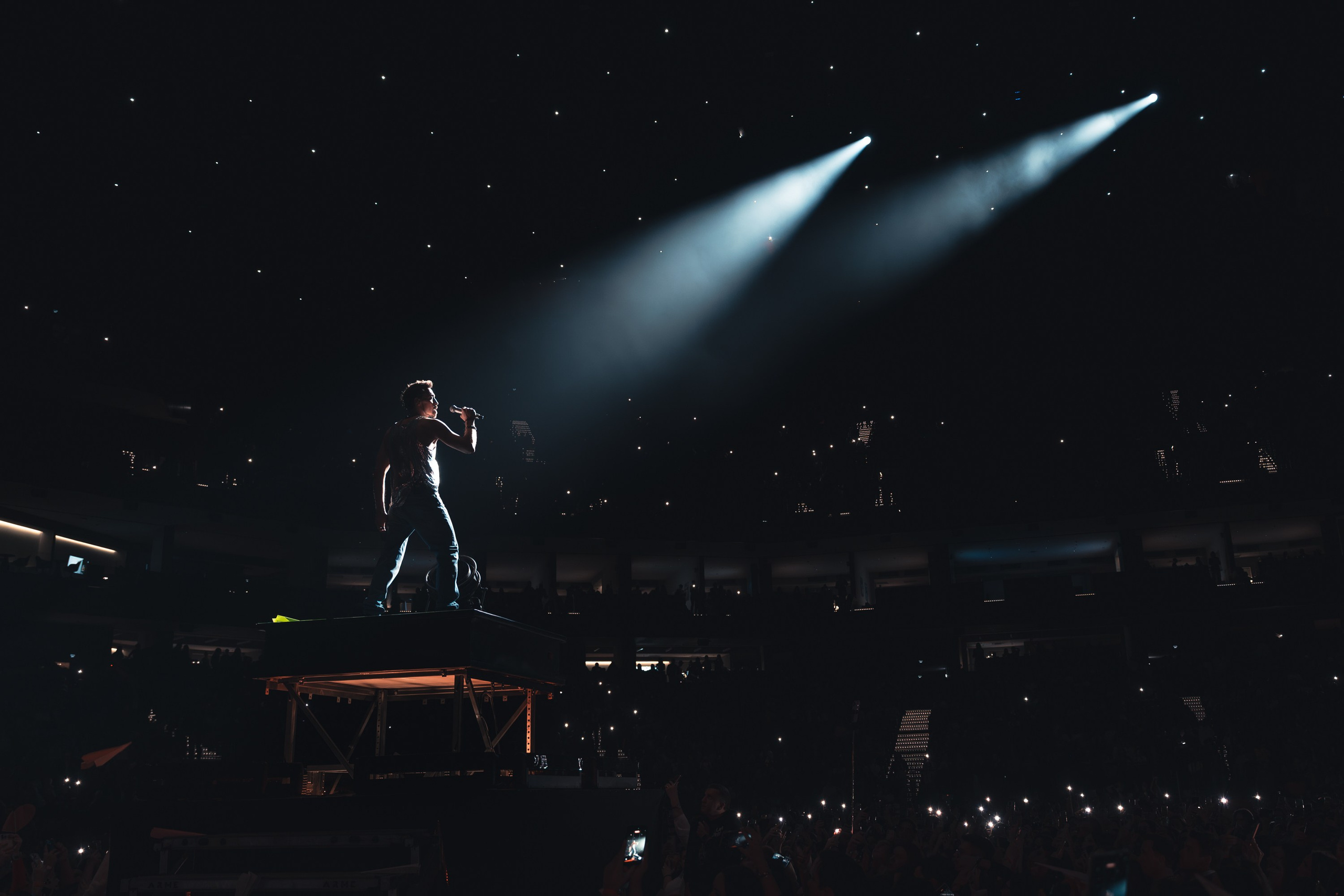 Дима Билан. Магия музыки в кадре: Концертная Фотография