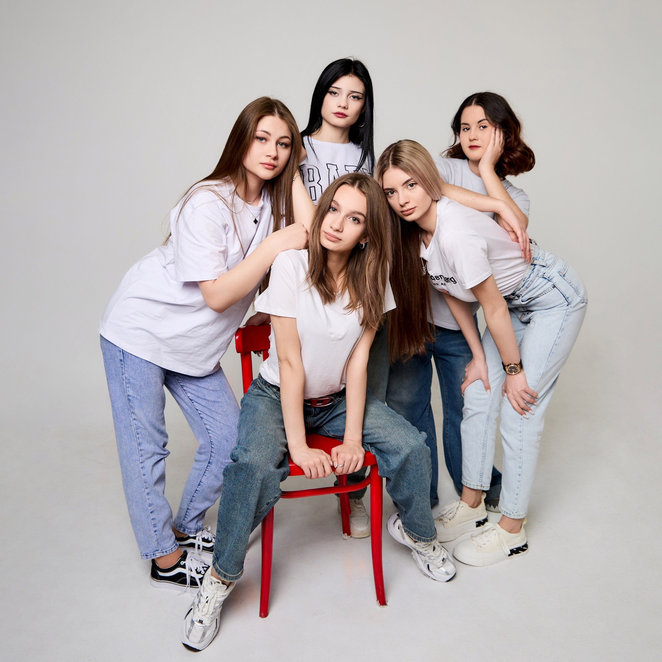 ФОНОВАЯ СТУДИЯ. ШКОЛЬНИКИ. Фотограф Татаринов Андрей (Донецк / Макеевка)