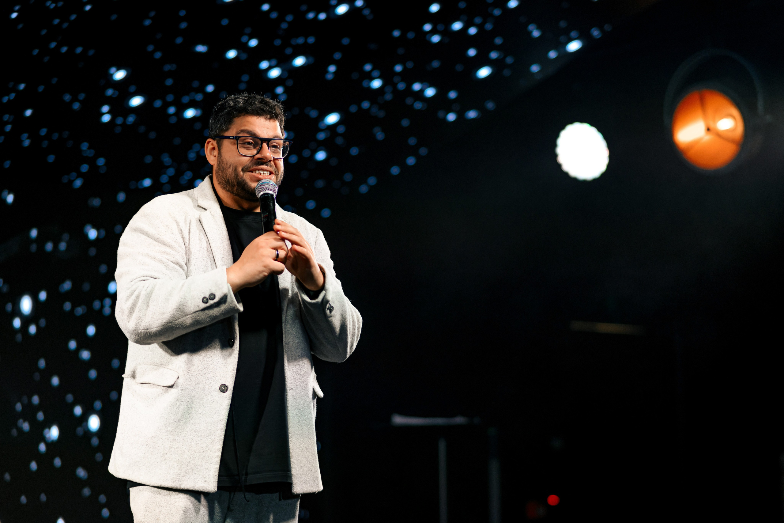 Happy Birthday. Максим Комаров — Профессиональный фотограф